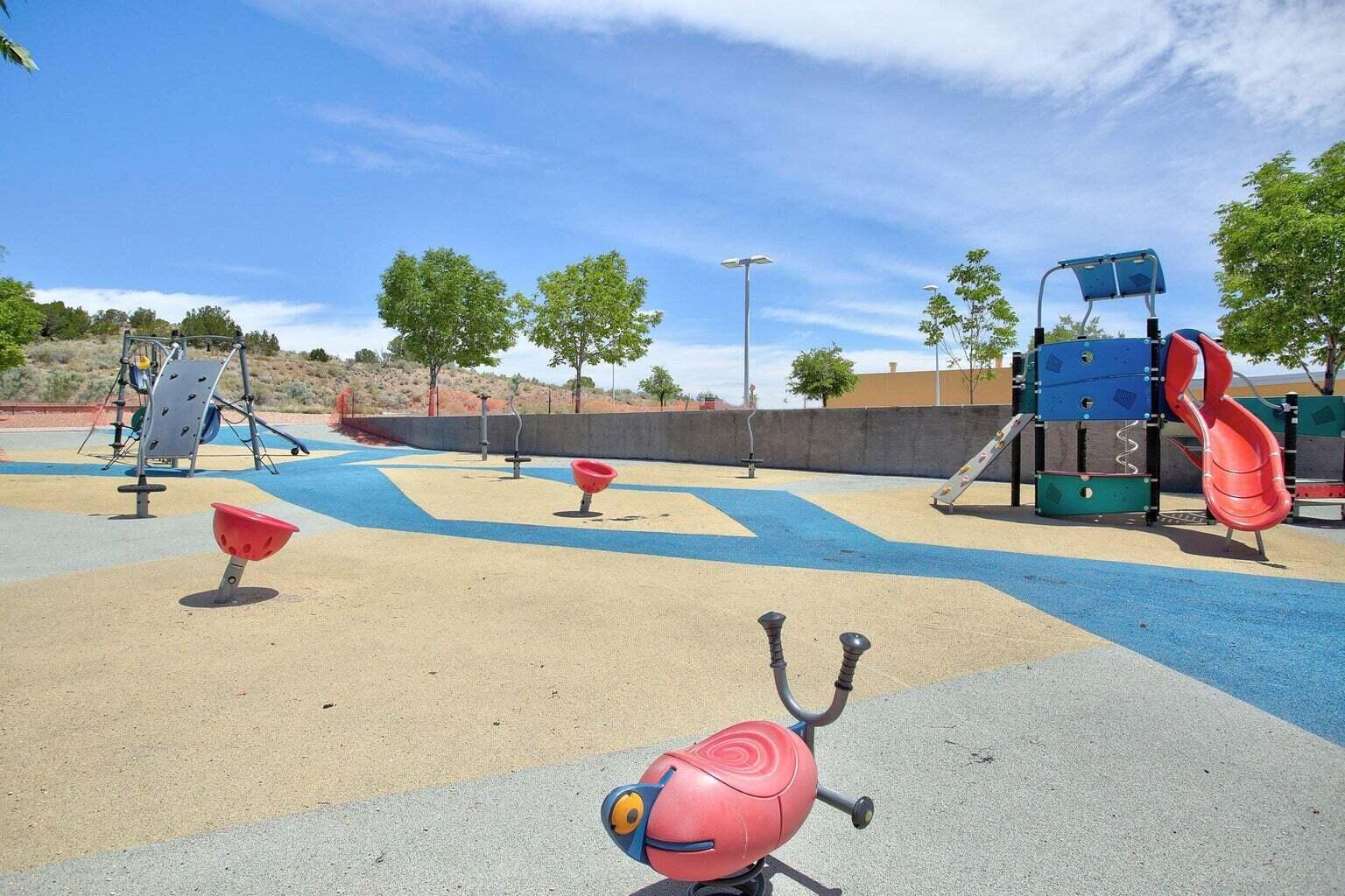 5572 Barranca Overlook Court NE