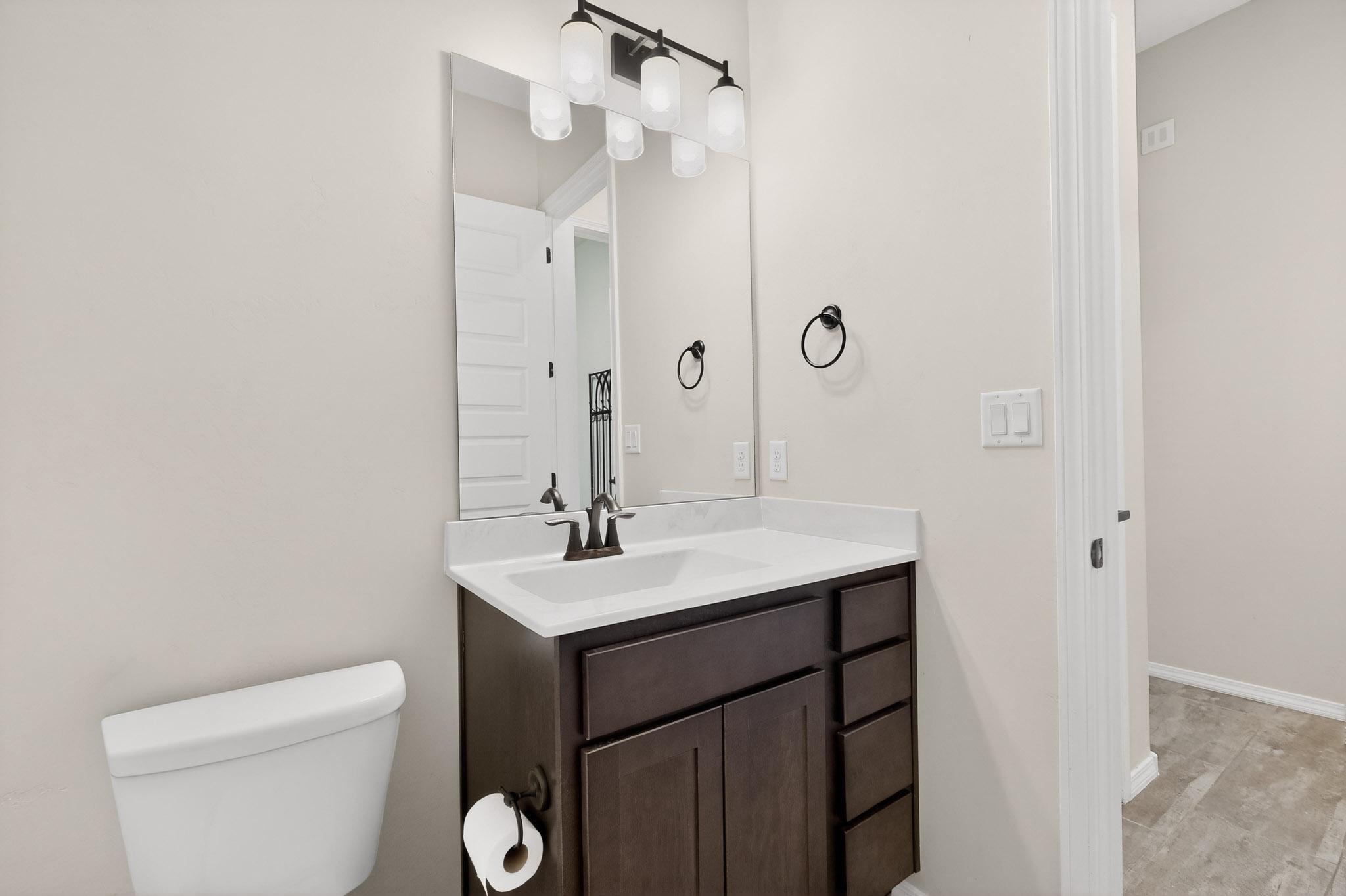 5572 Barranca Overlook Court NE