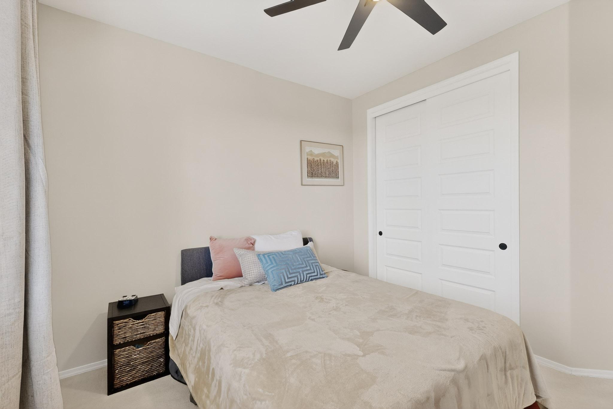 5572 Barranca Overlook Court NE