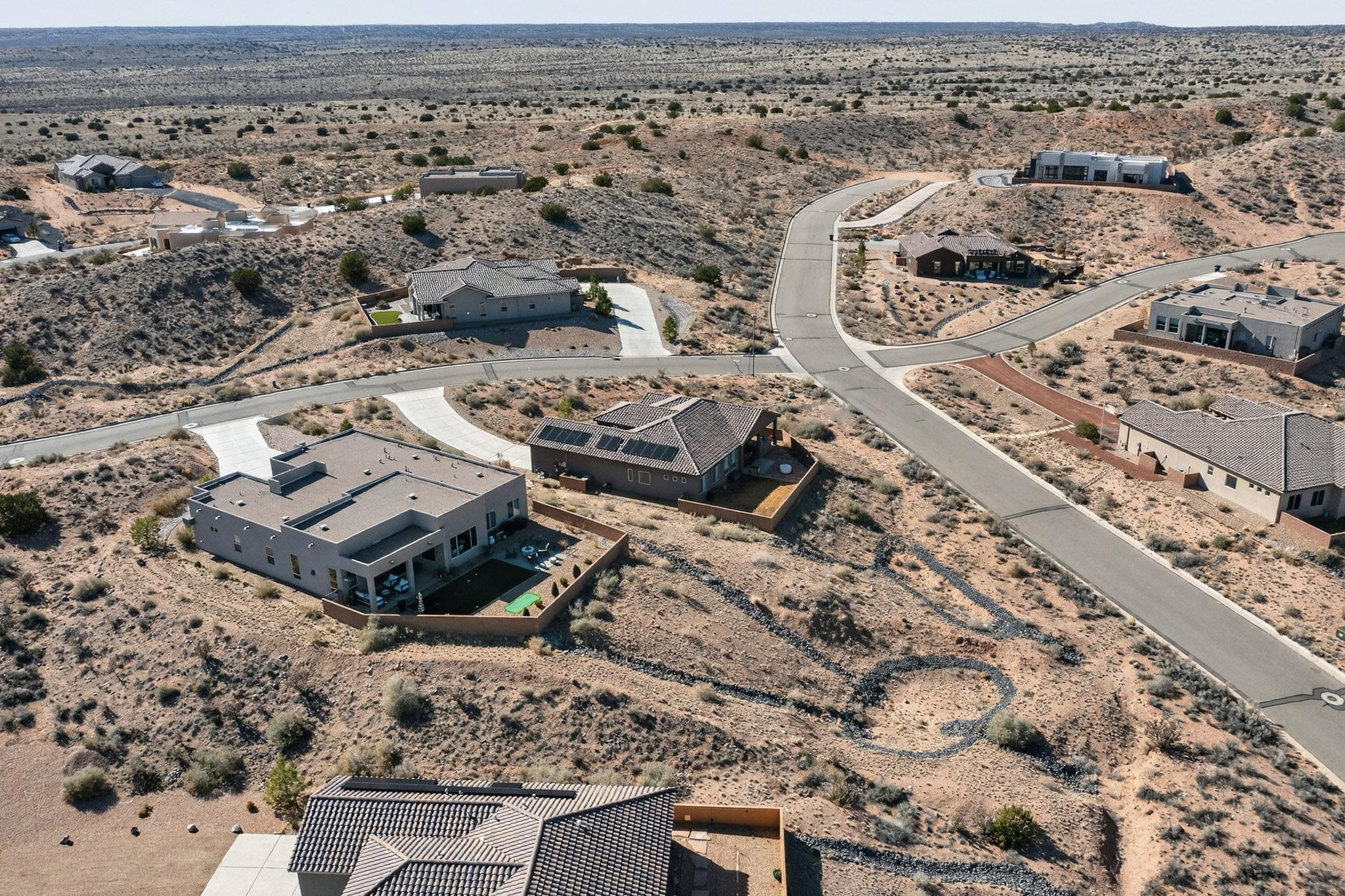 5572 Barranca Overlook Court NE