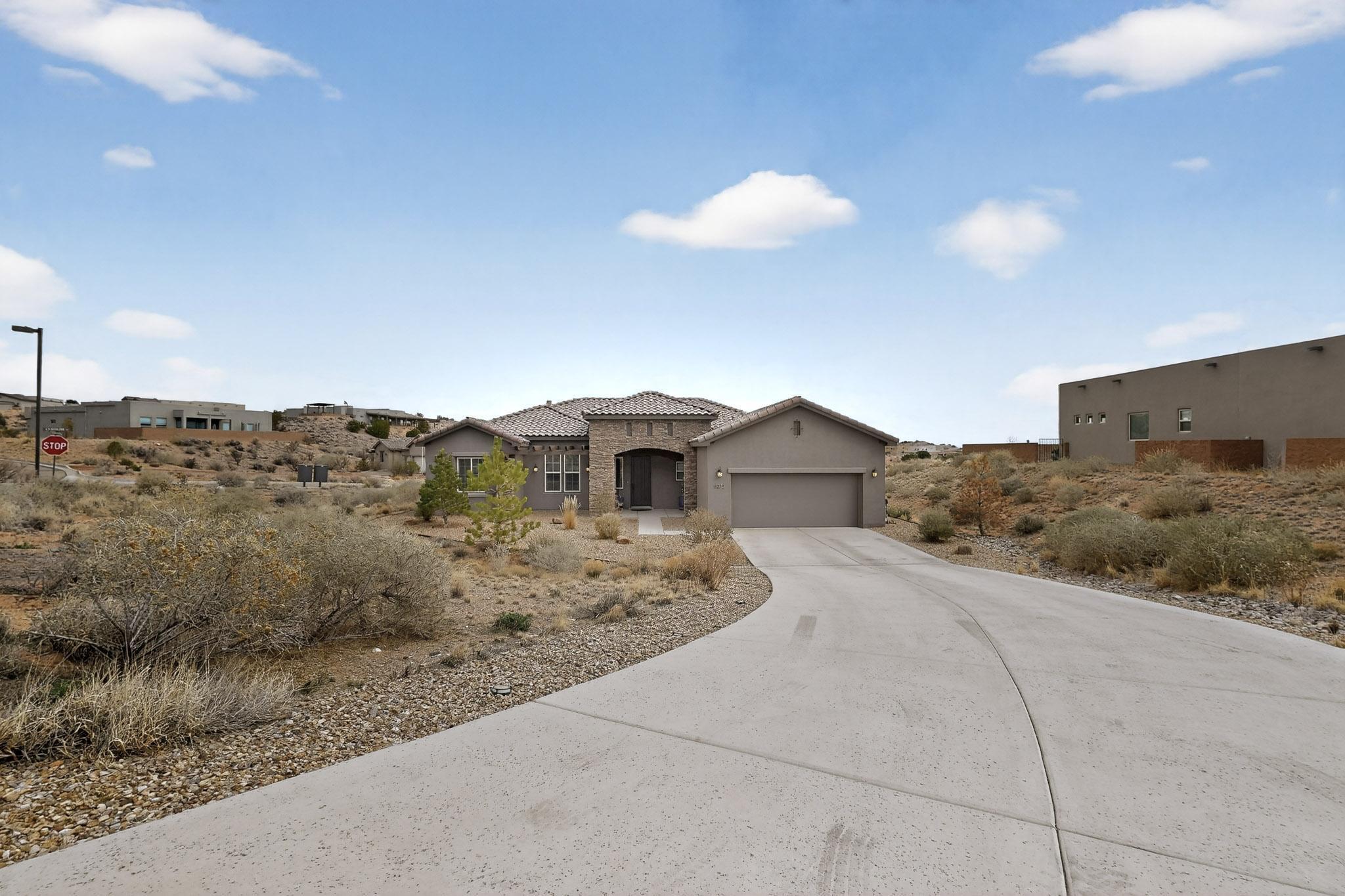 5572 Barranca Overlook Court NE