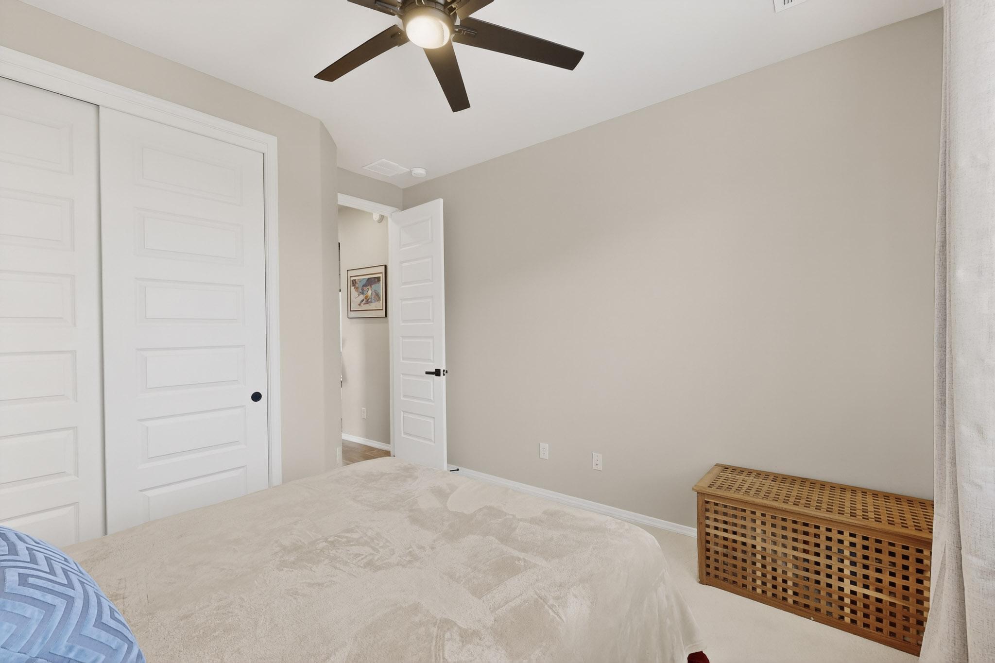 5572 Barranca Overlook Court NE