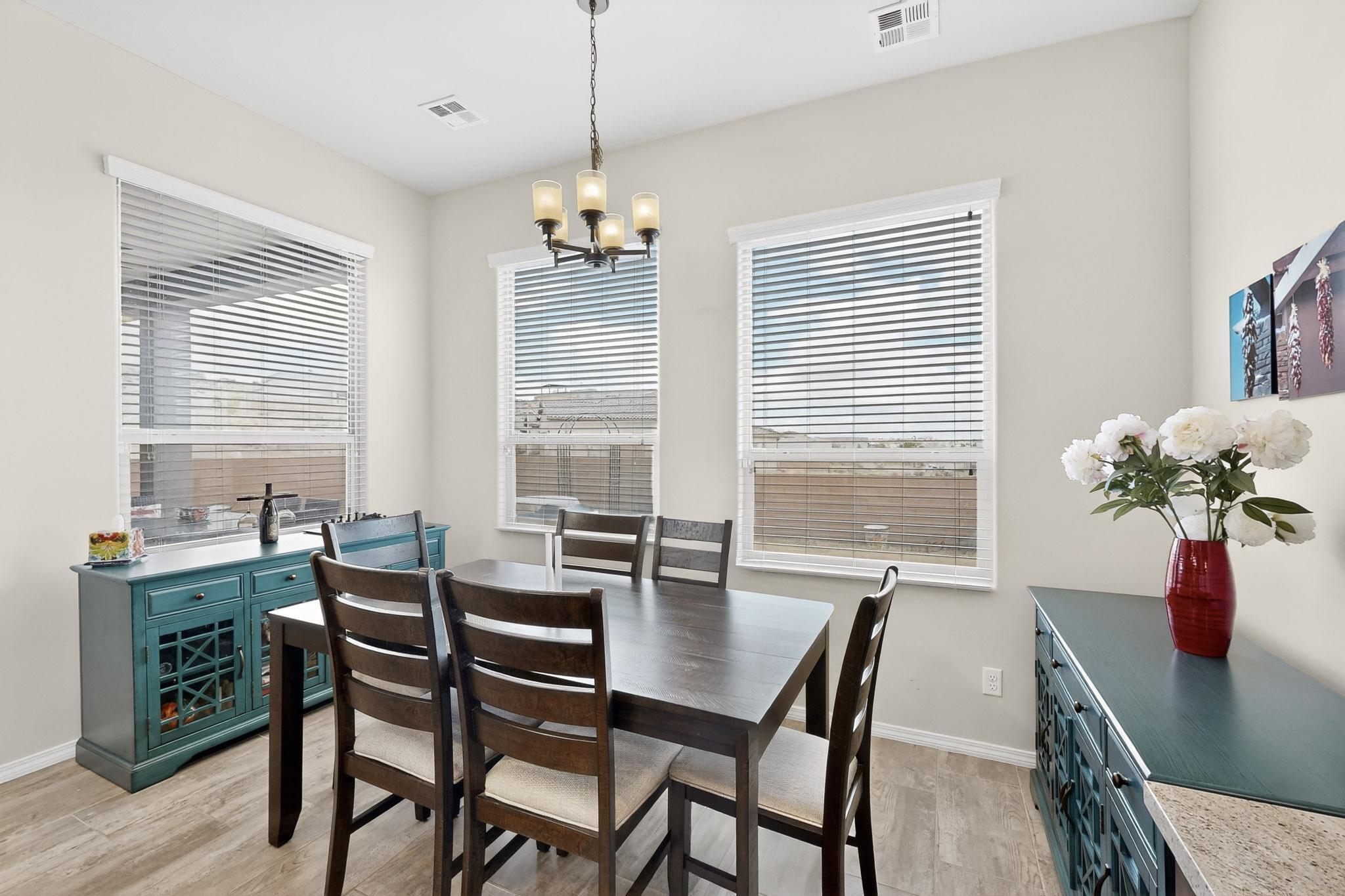 5572 Barranca Overlook Court NE