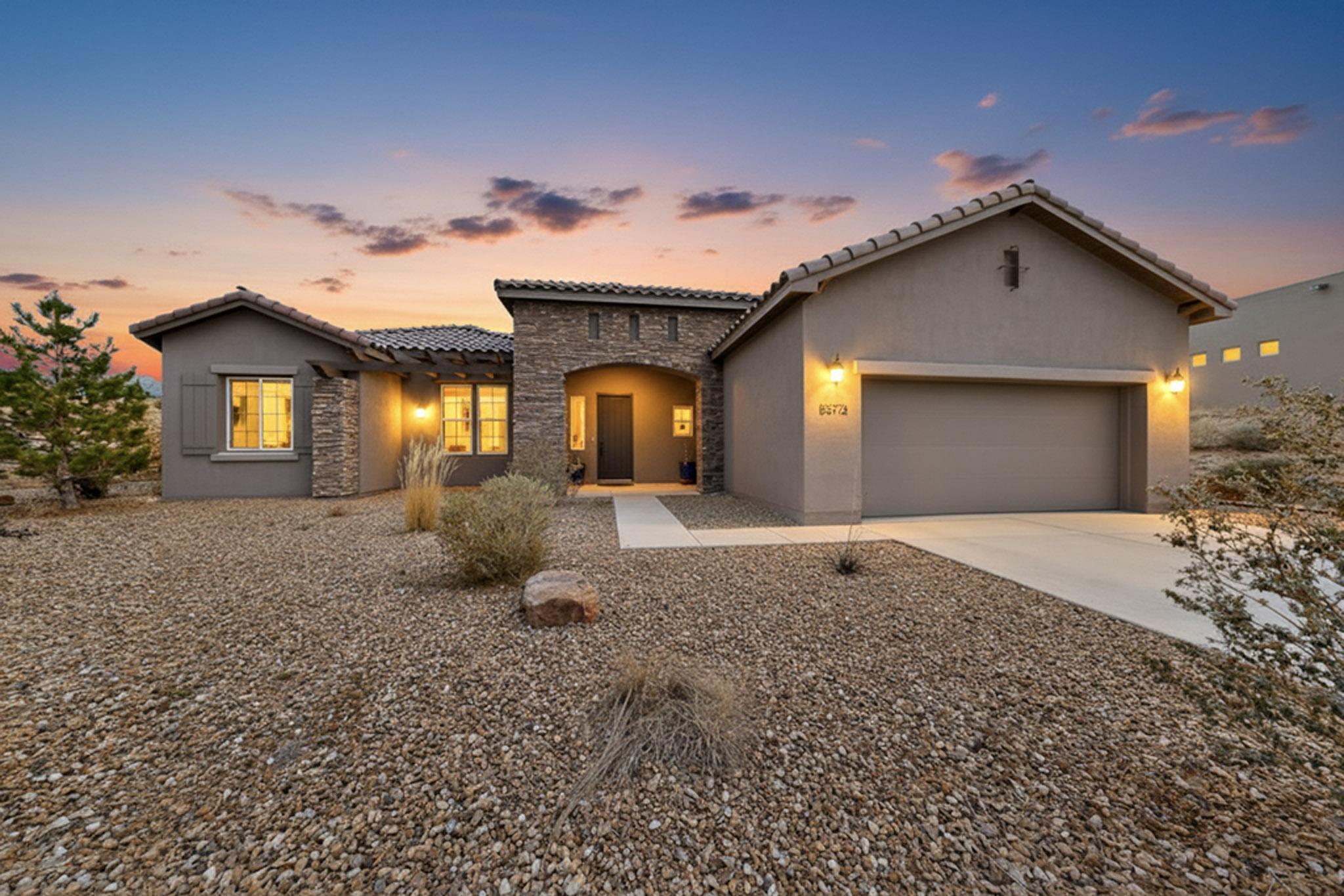 5572 Barranca Overlook Court NE