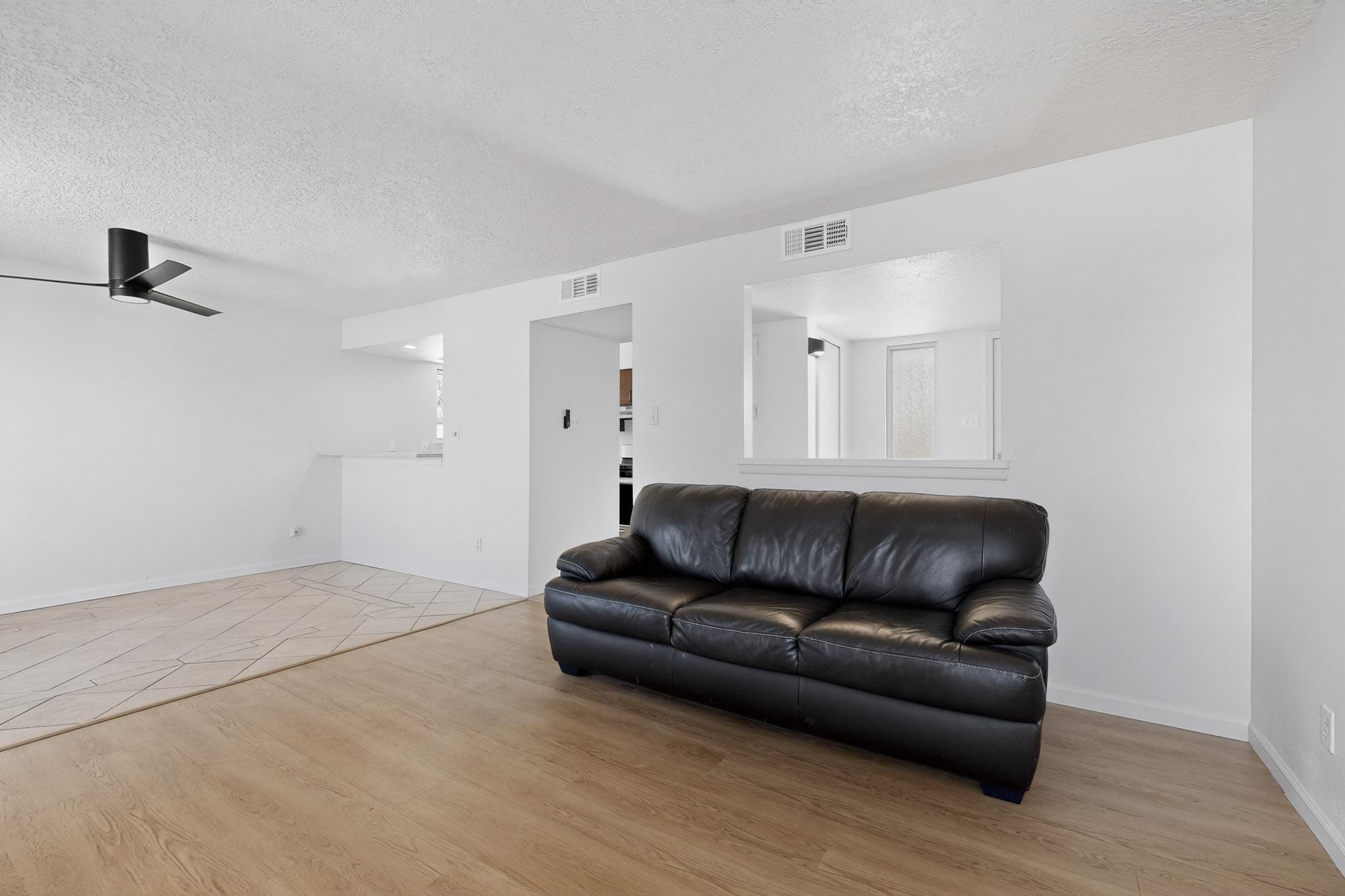 5005 Goldenthread Drive NE