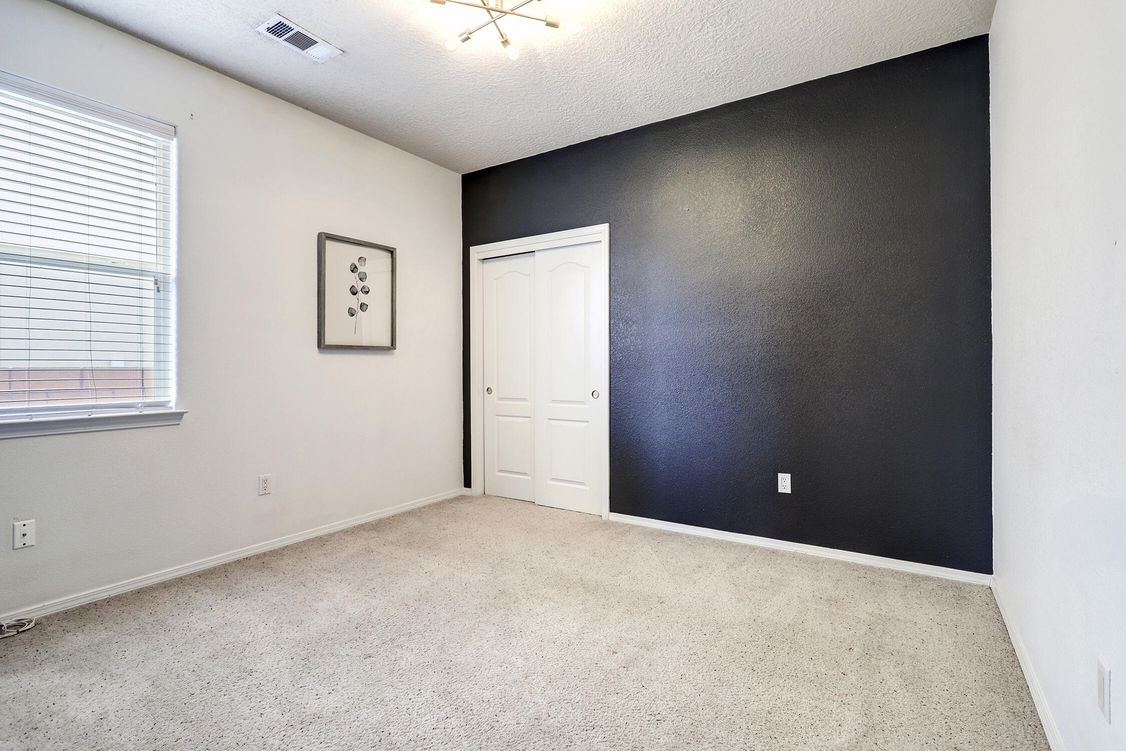 1922 Western Hills Drive SE