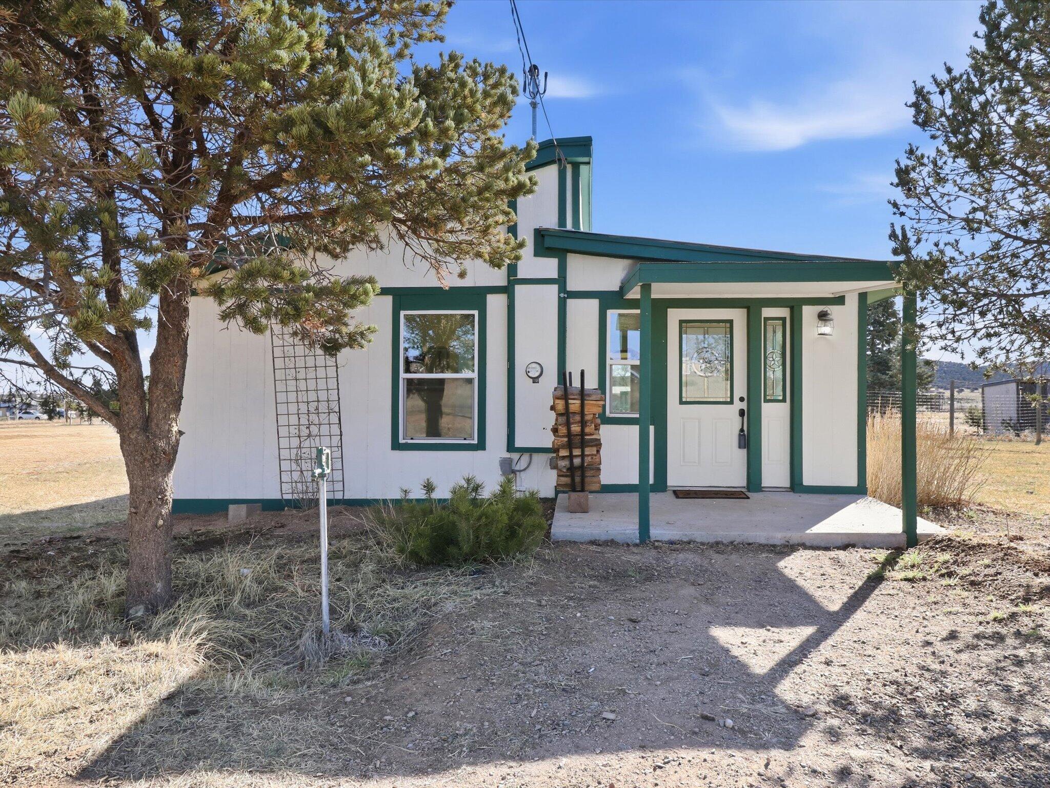16 Los Chavez Avenue