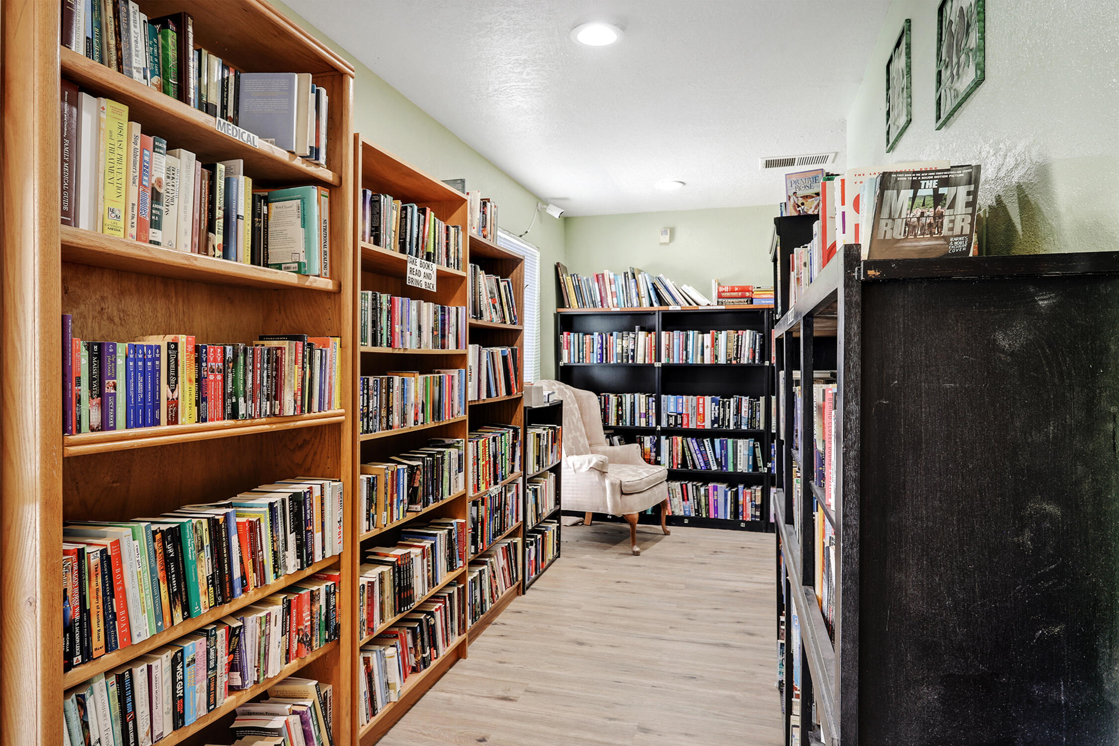 10609 Griffith Park Drive NE