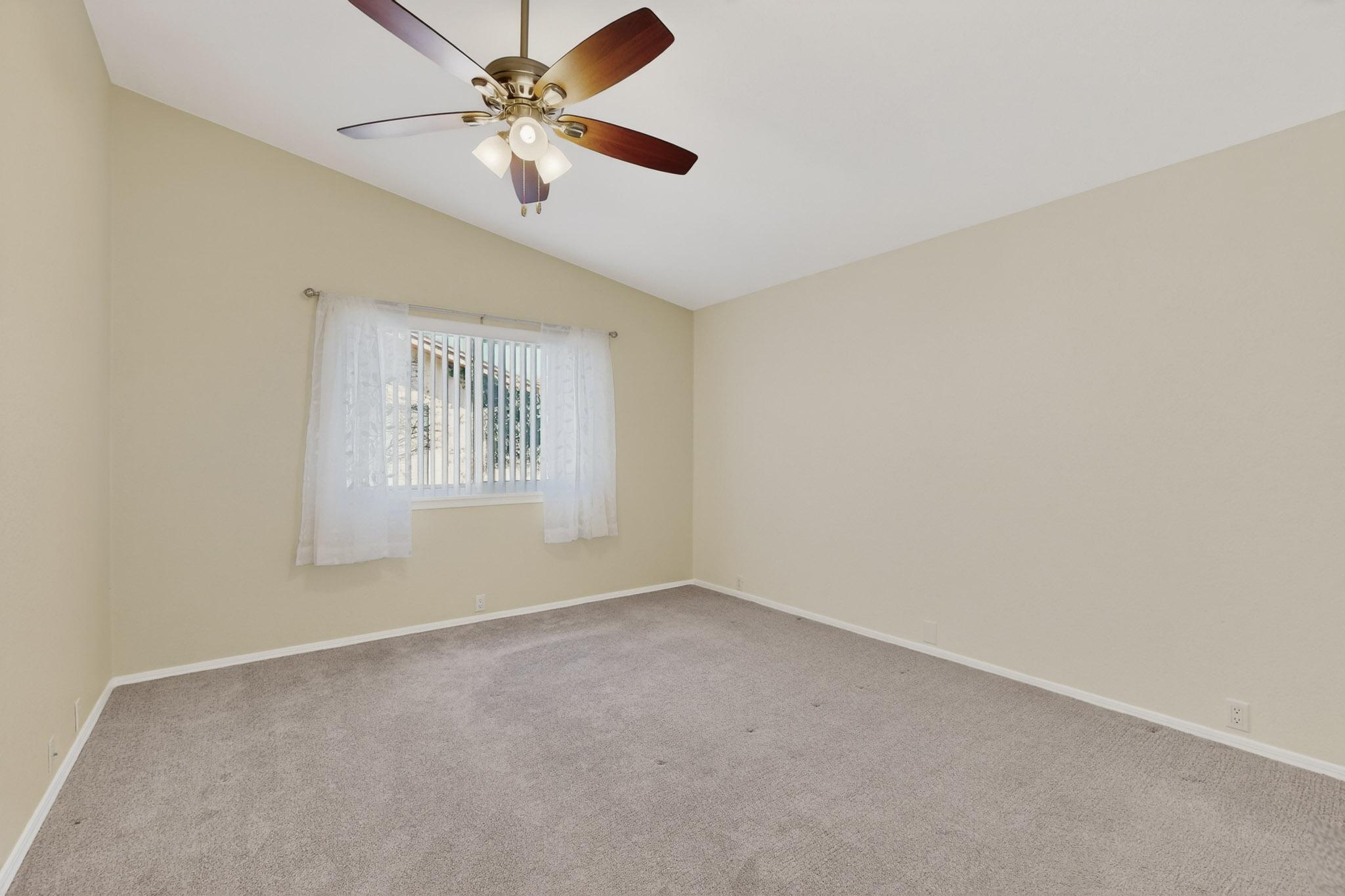 10609 Griffith Park Drive NE