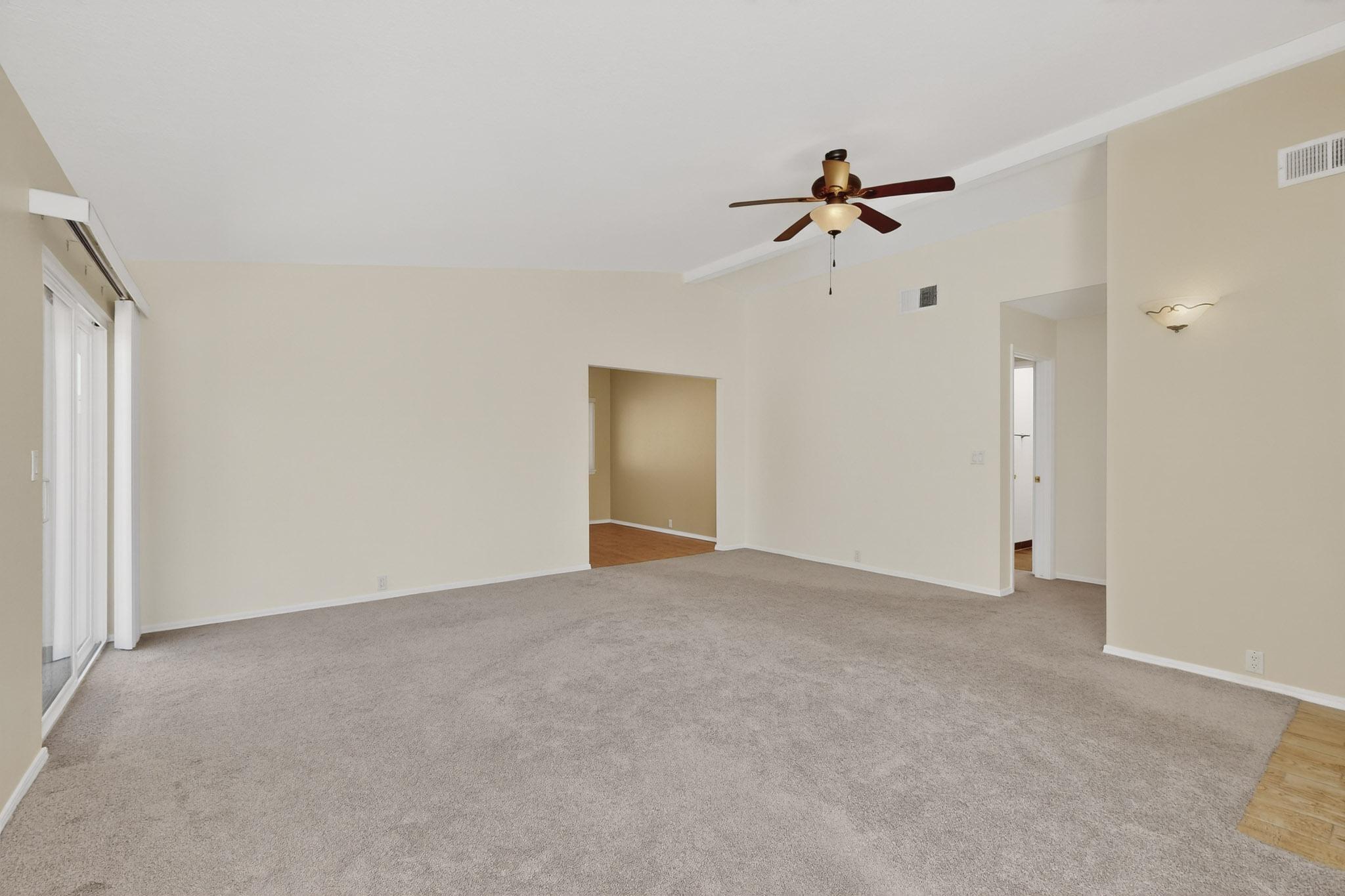 10609 Griffith Park Drive NE