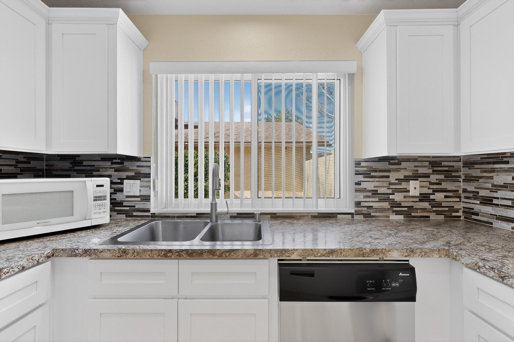 10609 Griffith Park Drive NE