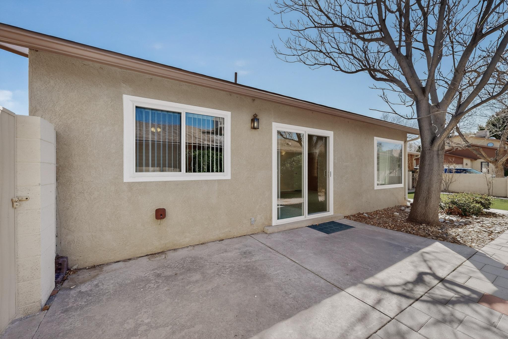 10609 Griffith Park Drive NE