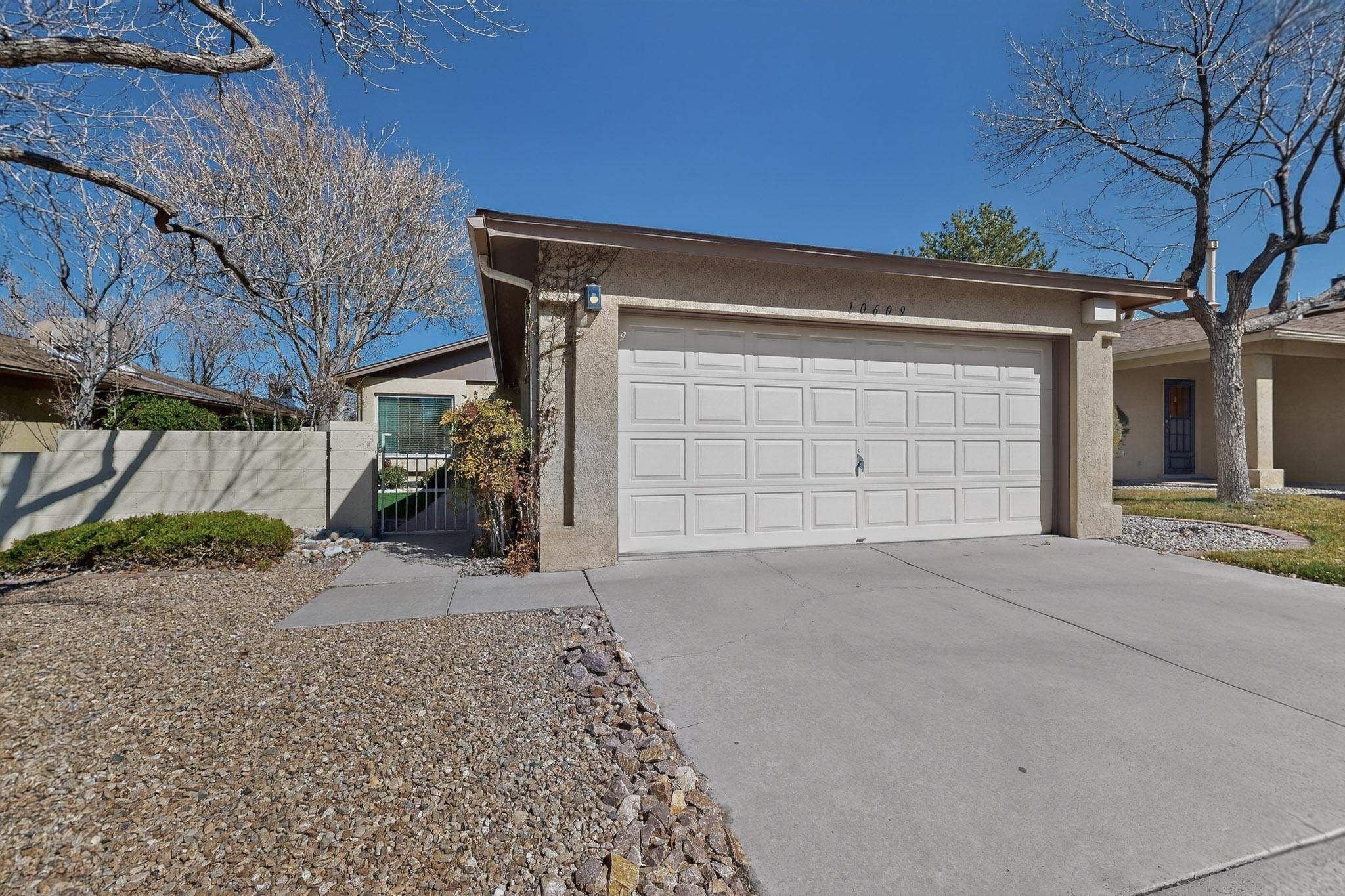 10609 Griffith Park Drive NE
