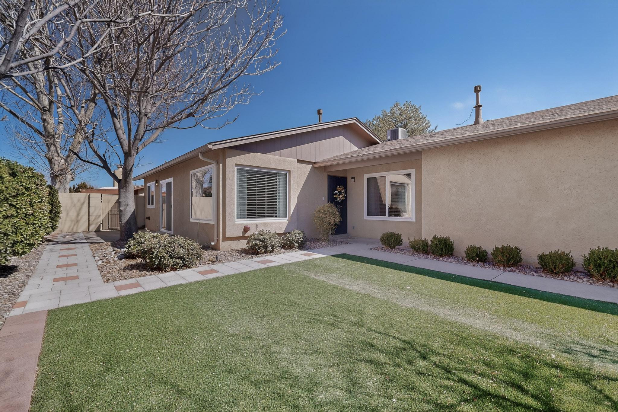 10609 Griffith Park Drive NE