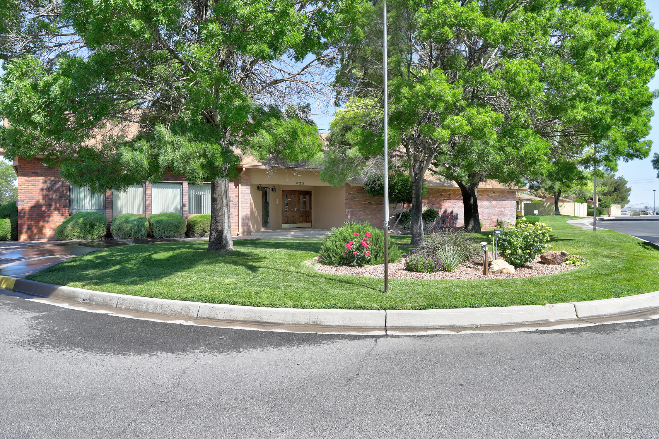 10609 Griffith Park Drive NE