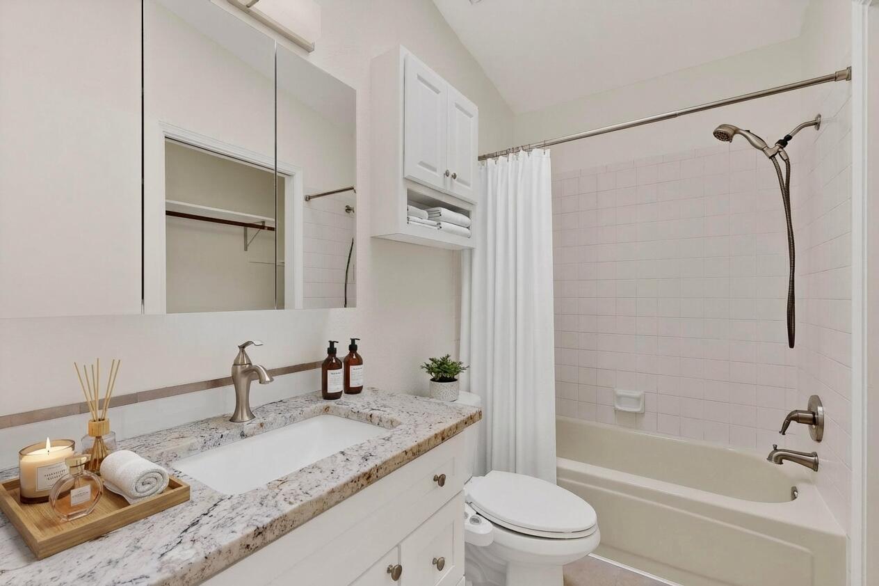 10609 Griffith Park Drive NE