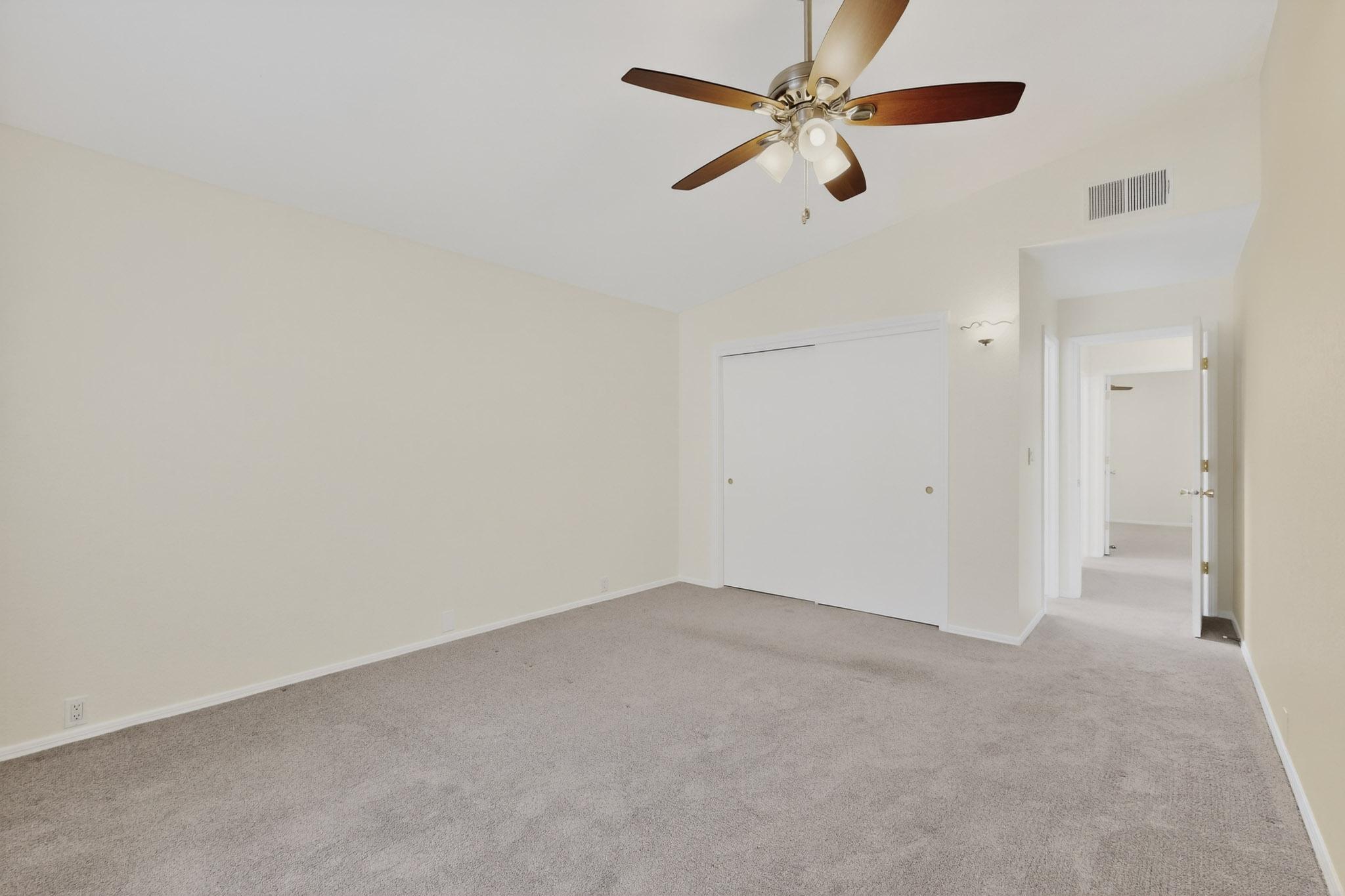 10609 Griffith Park Drive NE