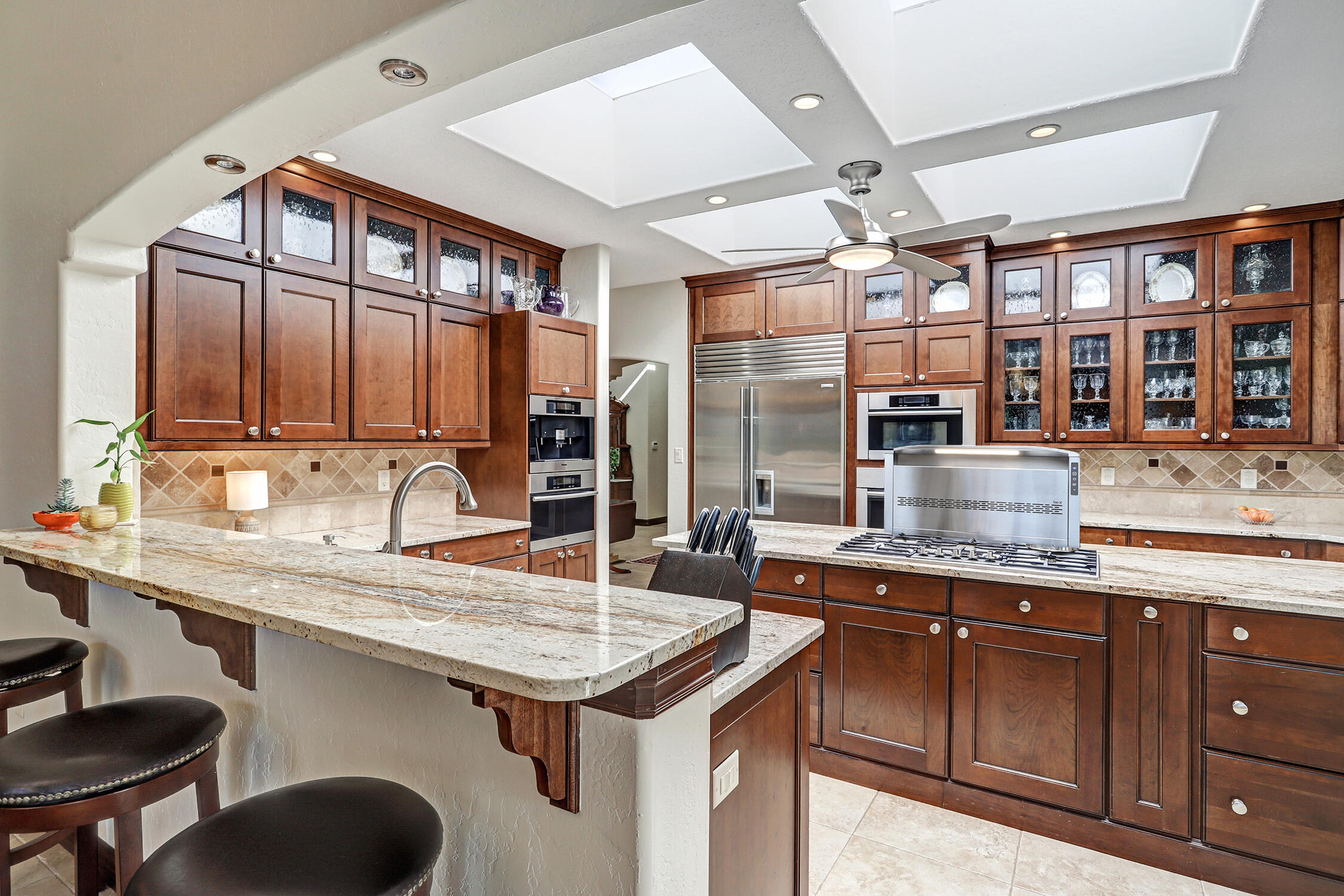 11240 Country Club NE