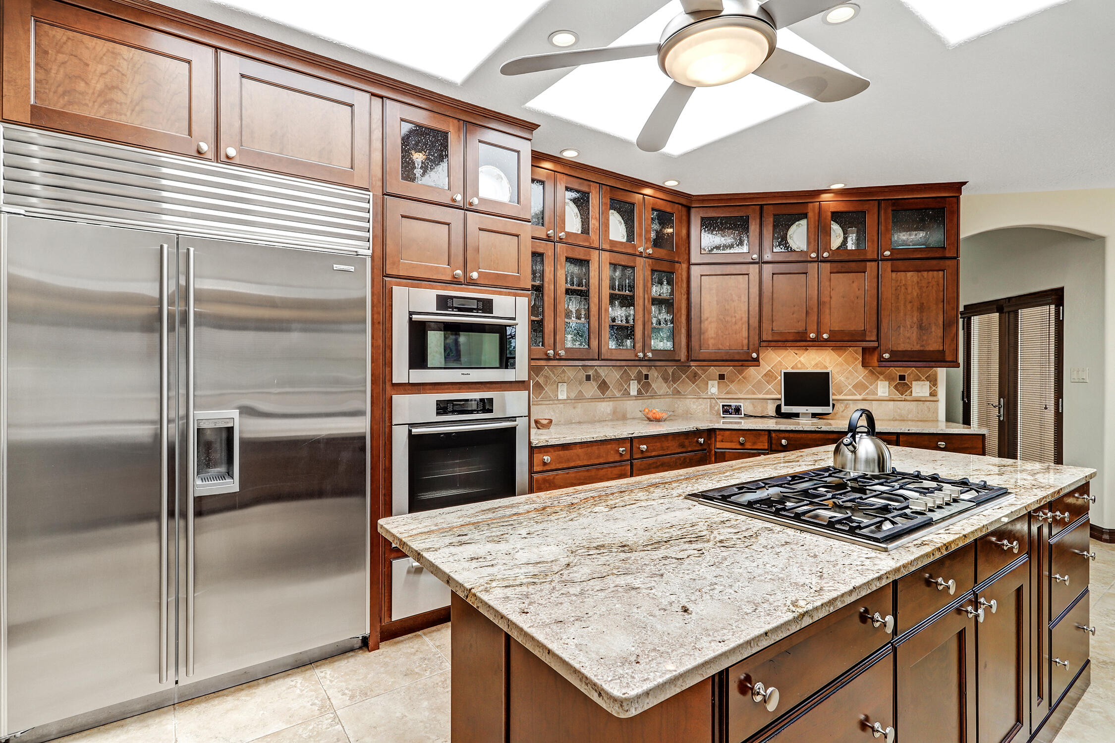 11240 Country Club NE