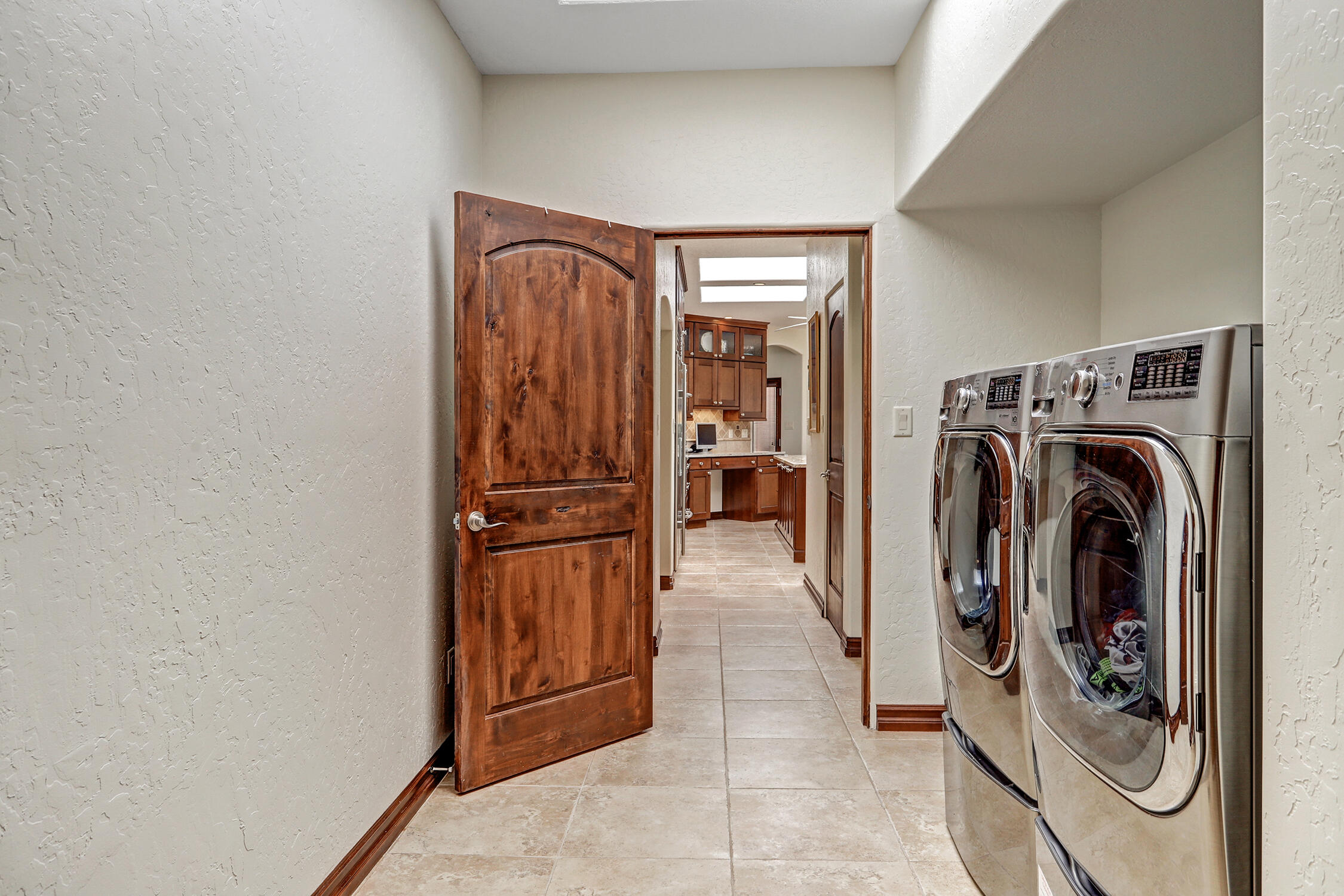 11240 Country Club NE