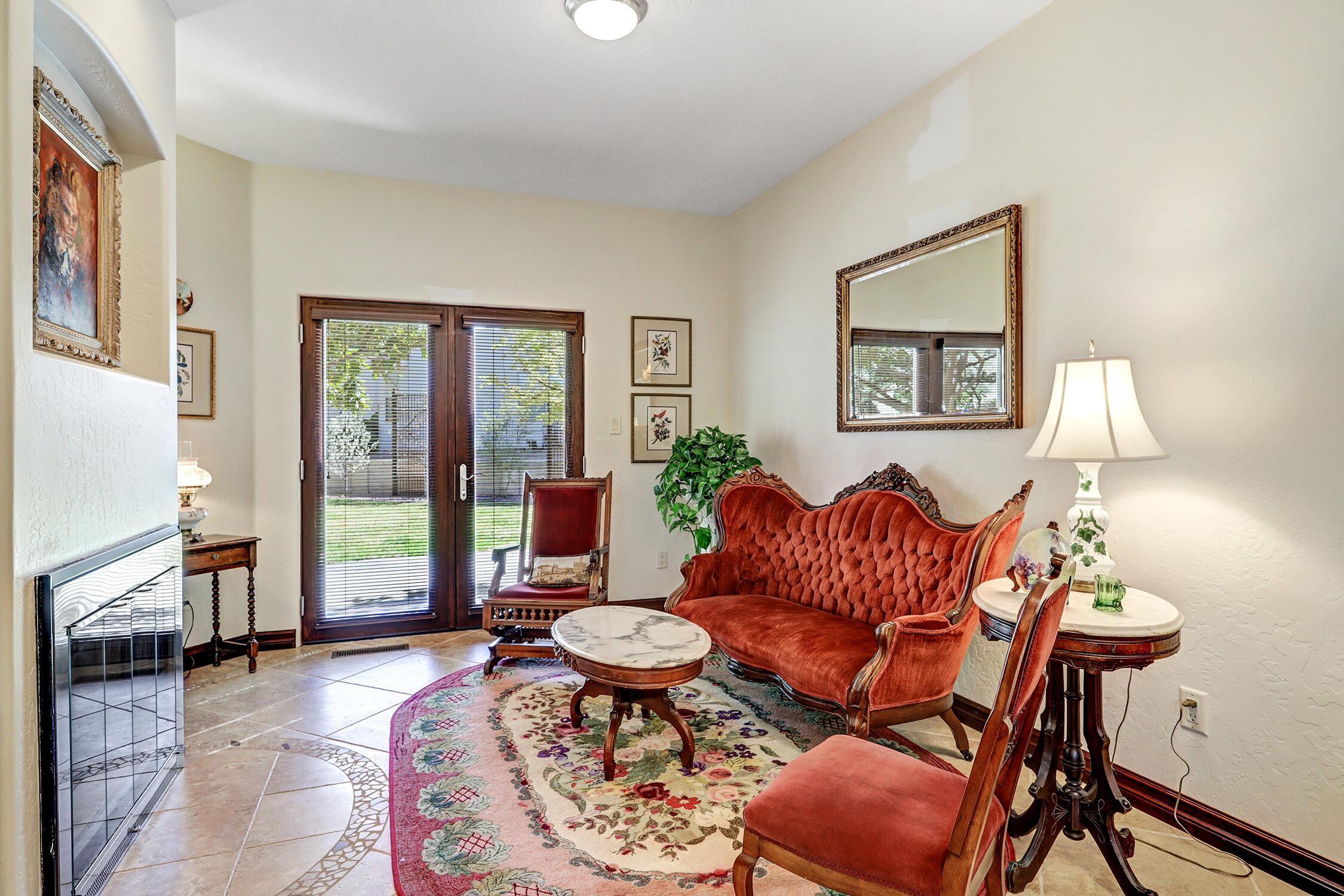 11240 Country Club NE