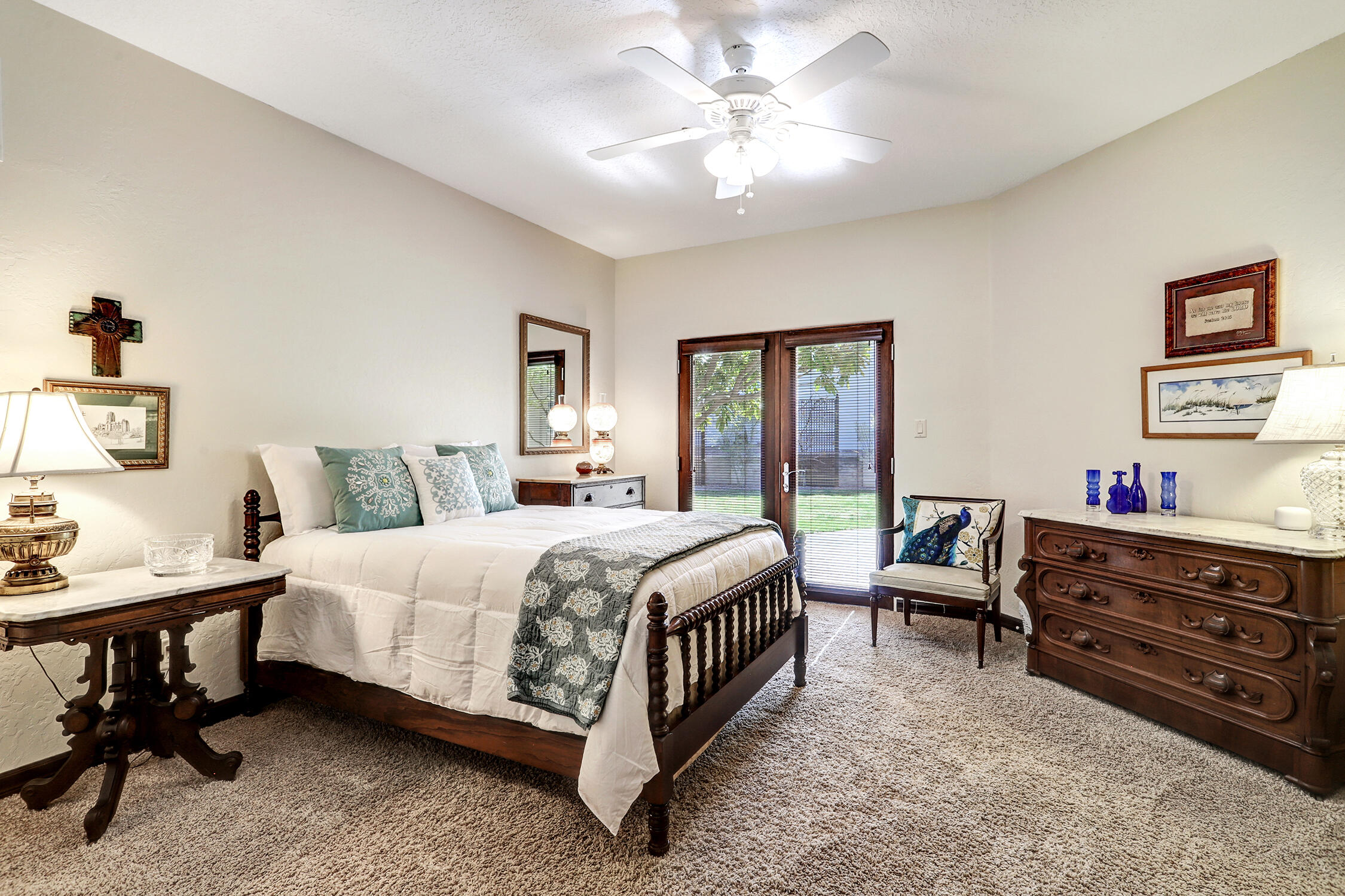 11240 Country Club NE
