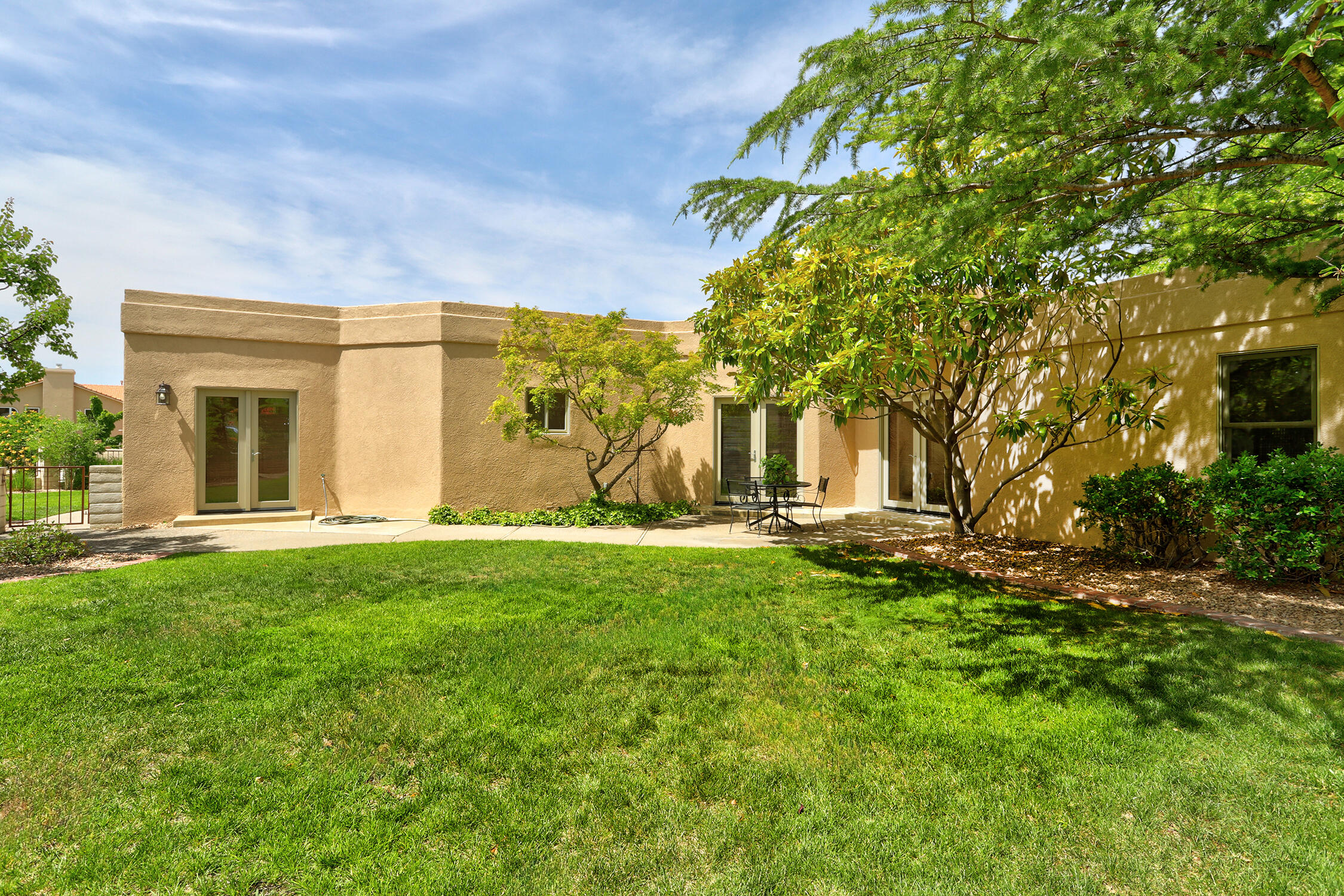11240 Country Club NE