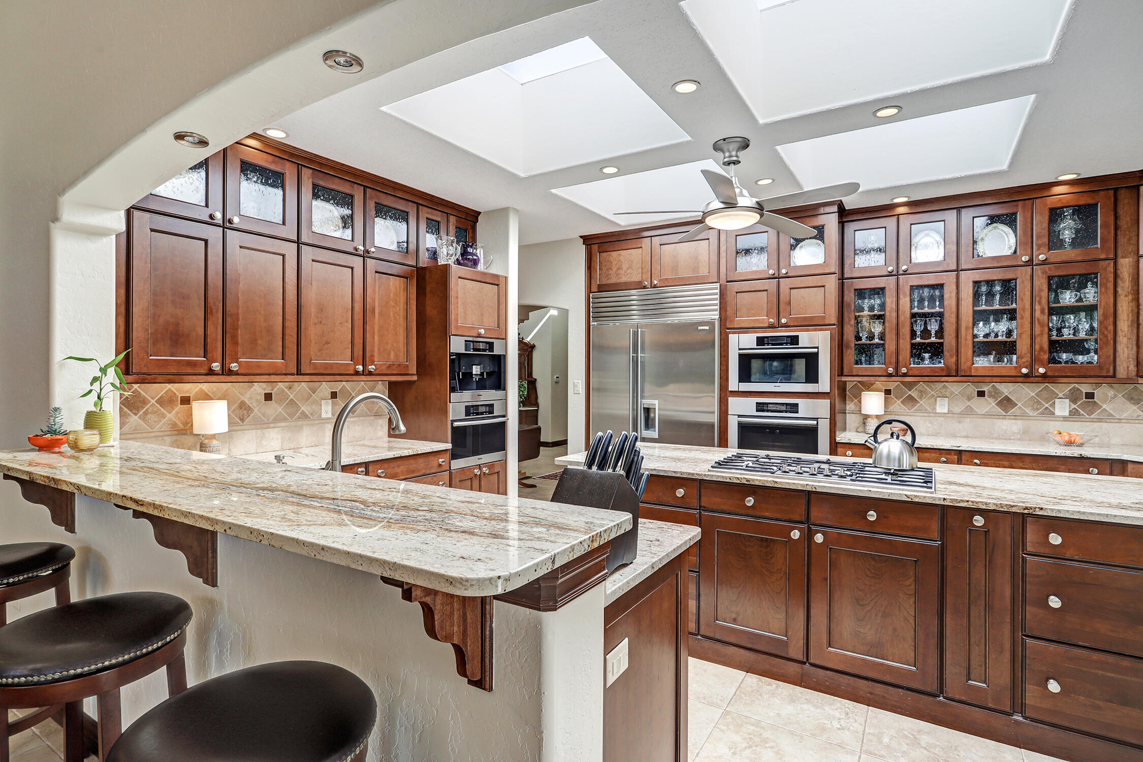 11240 Country Club NE