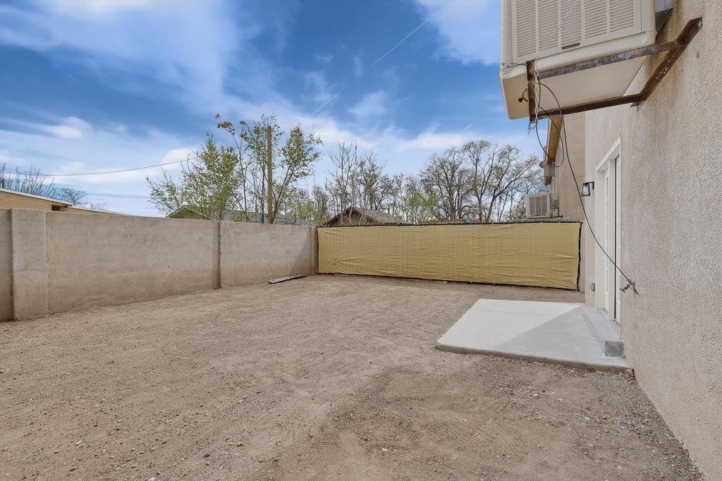 1519 Larkin Lane SW