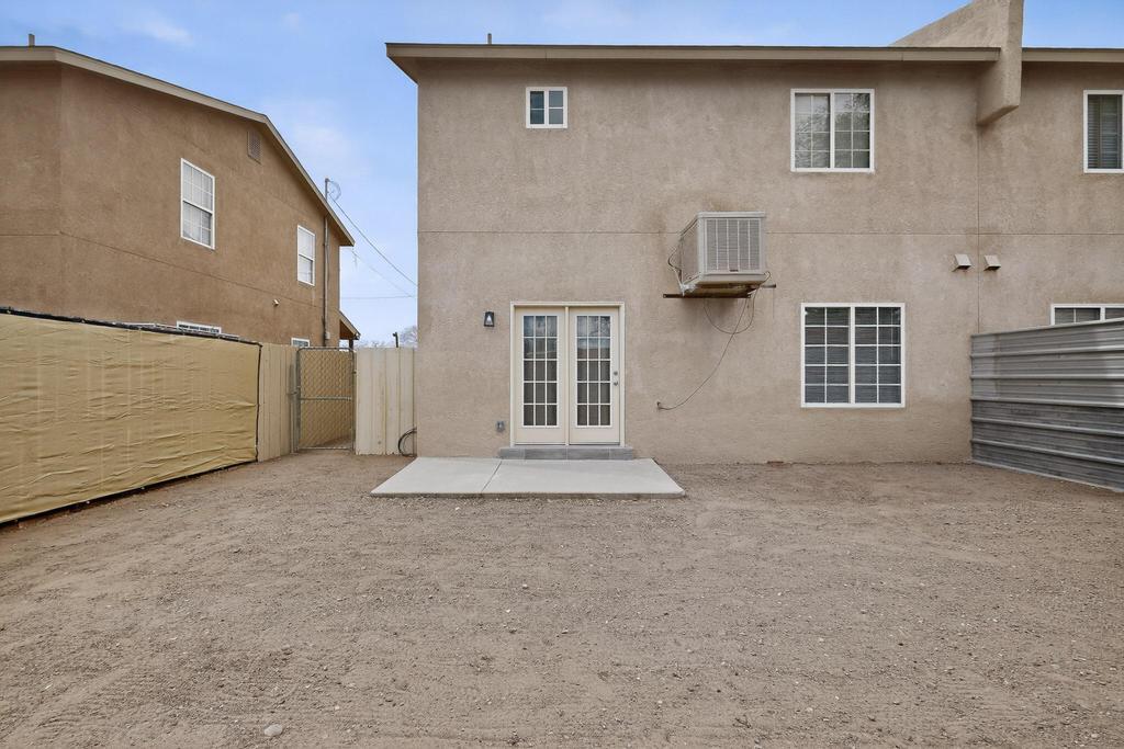 1519 Larkin Lane SW