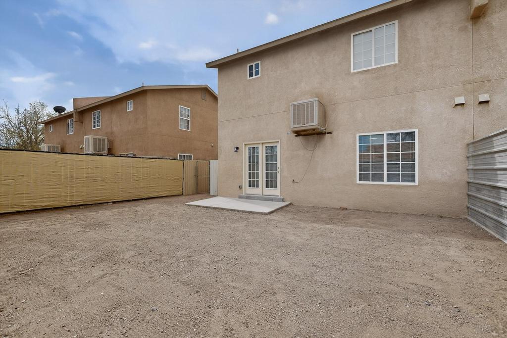 1519 Larkin Lane SW