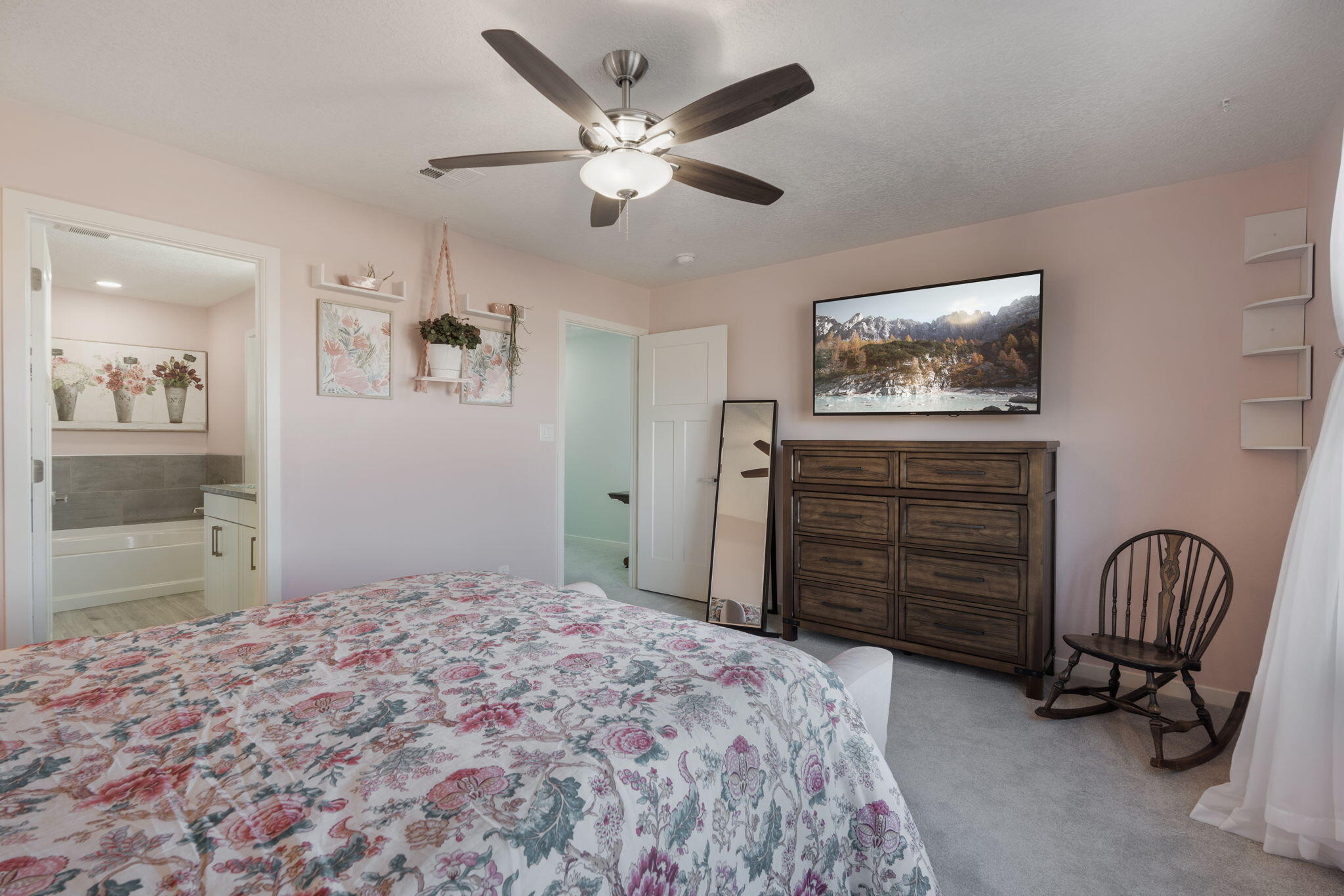 2653 Camino Plata Loop NE