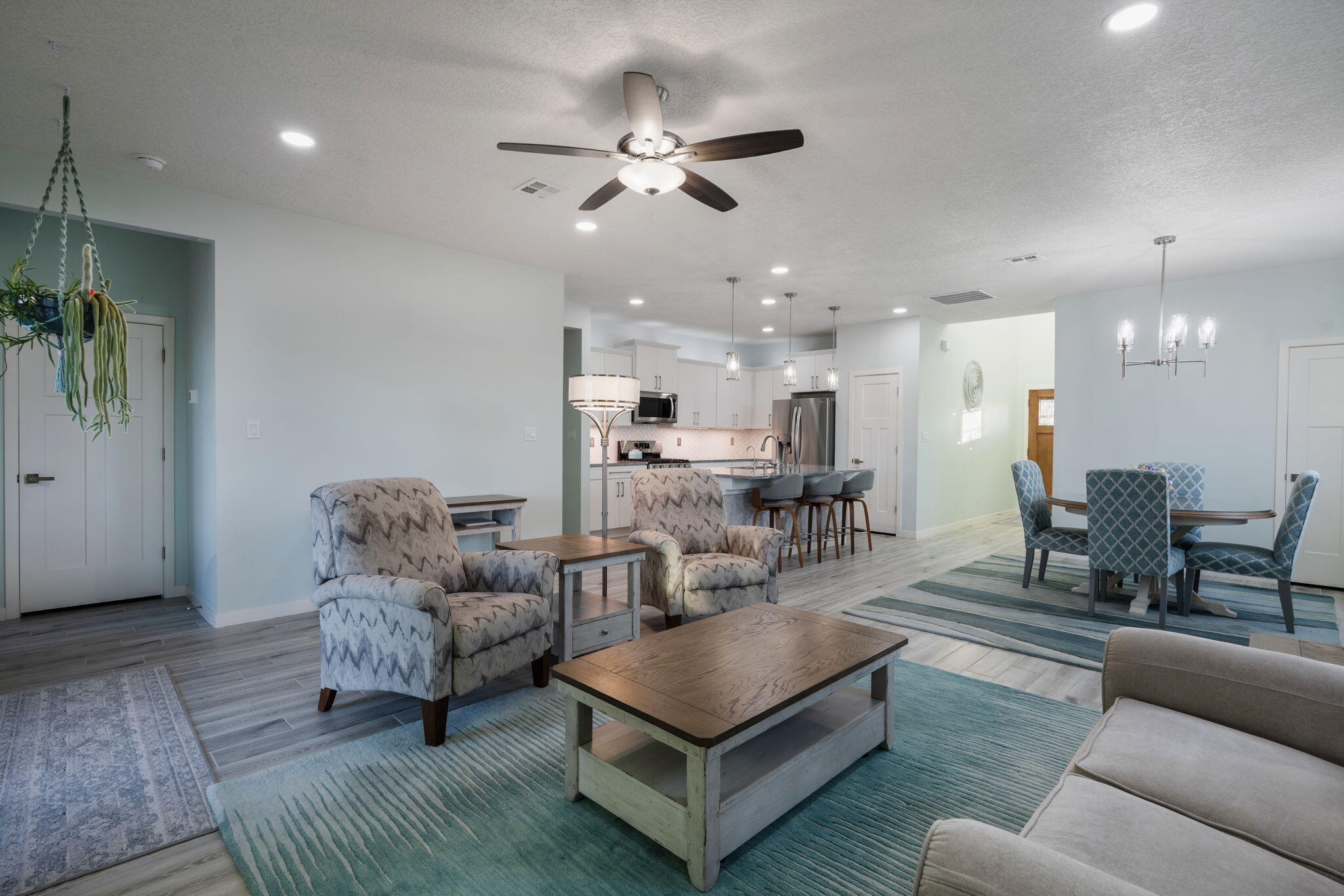 2653 Camino Plata Loop NE