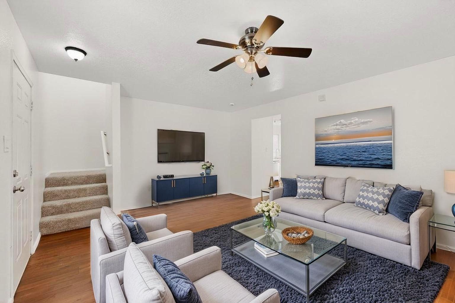 10727 Hatch Drive NW