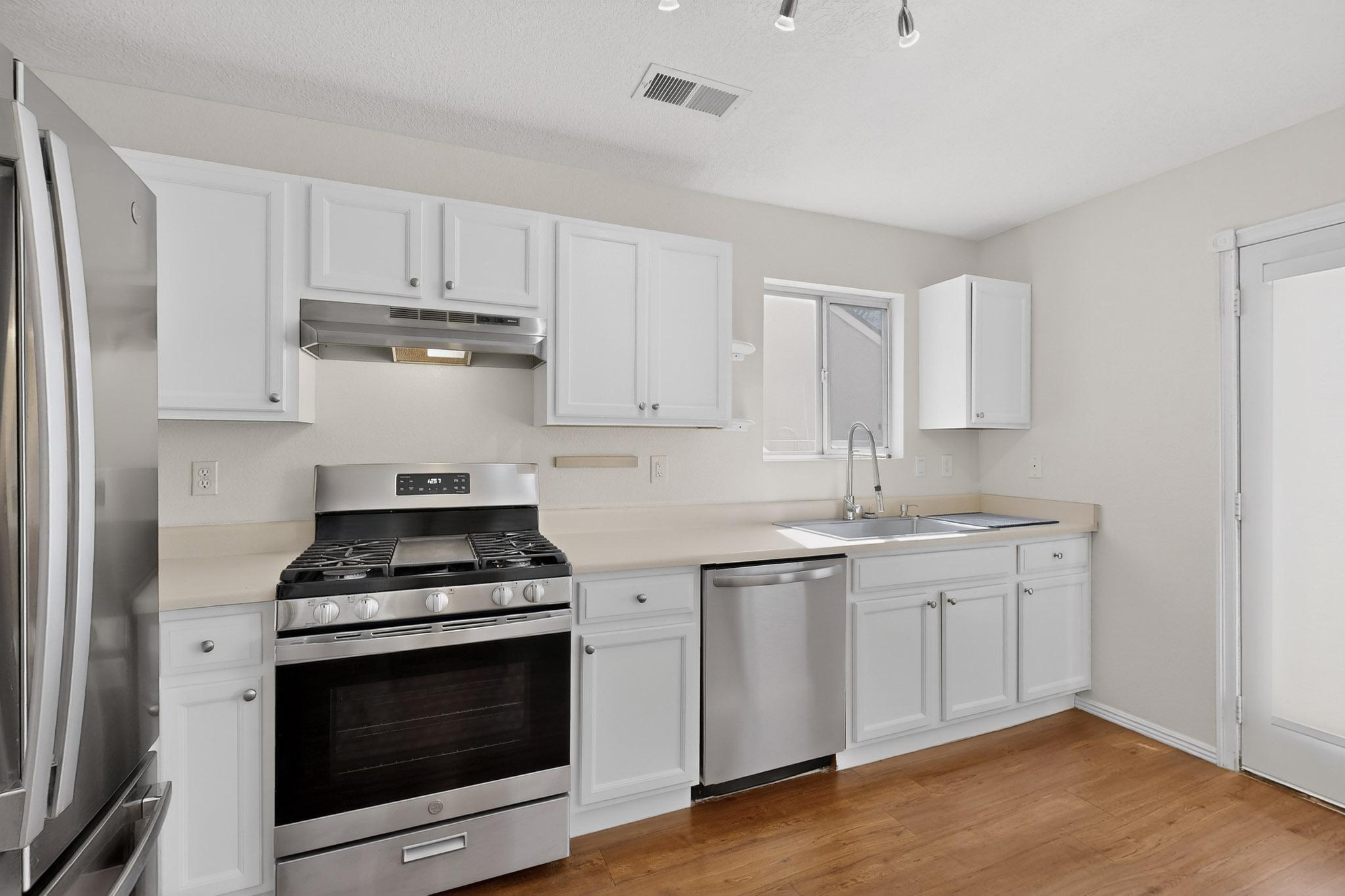 10727 Hatch Drive NW