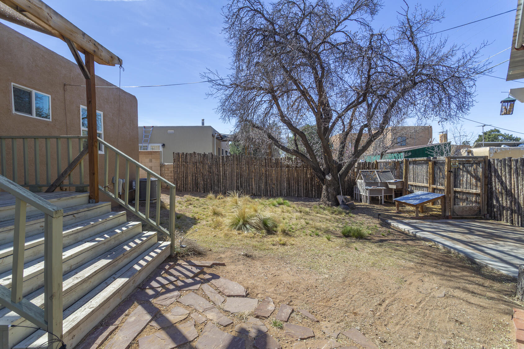 1109 Lafayette Drive NE