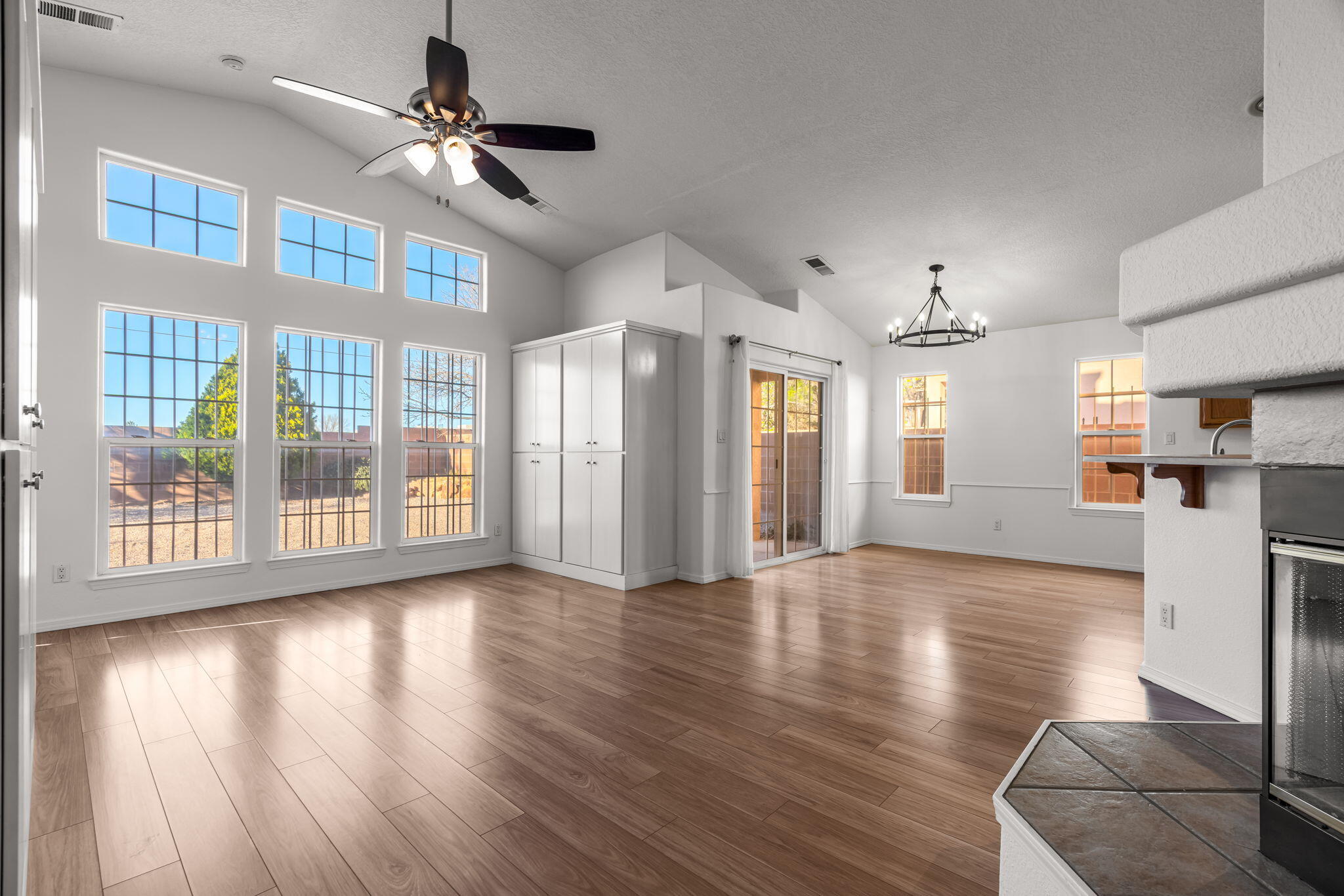 7243 Boxwood Avenue NE