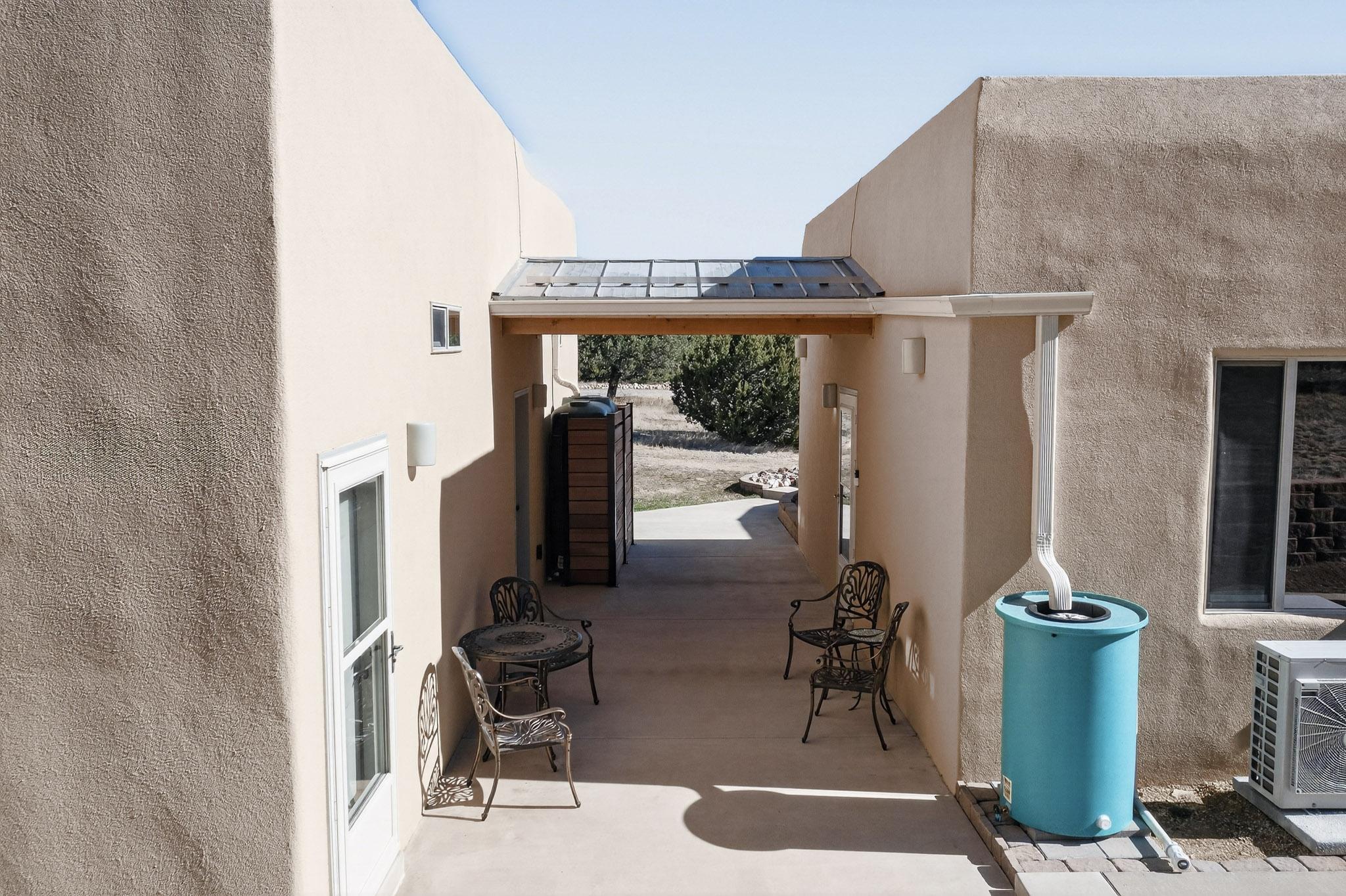6 Naomi Drive