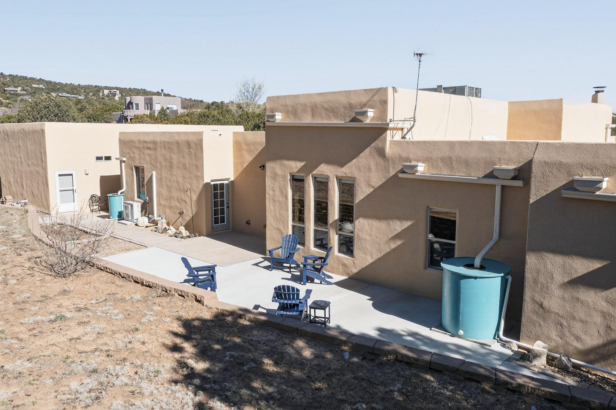 6 Naomi Drive