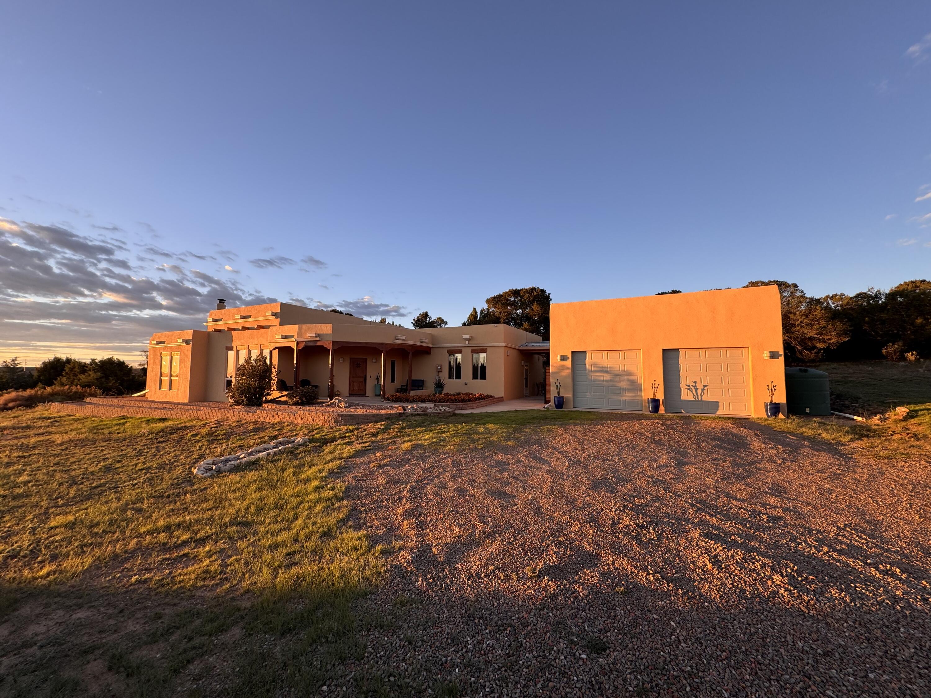 6 Naomi Drive