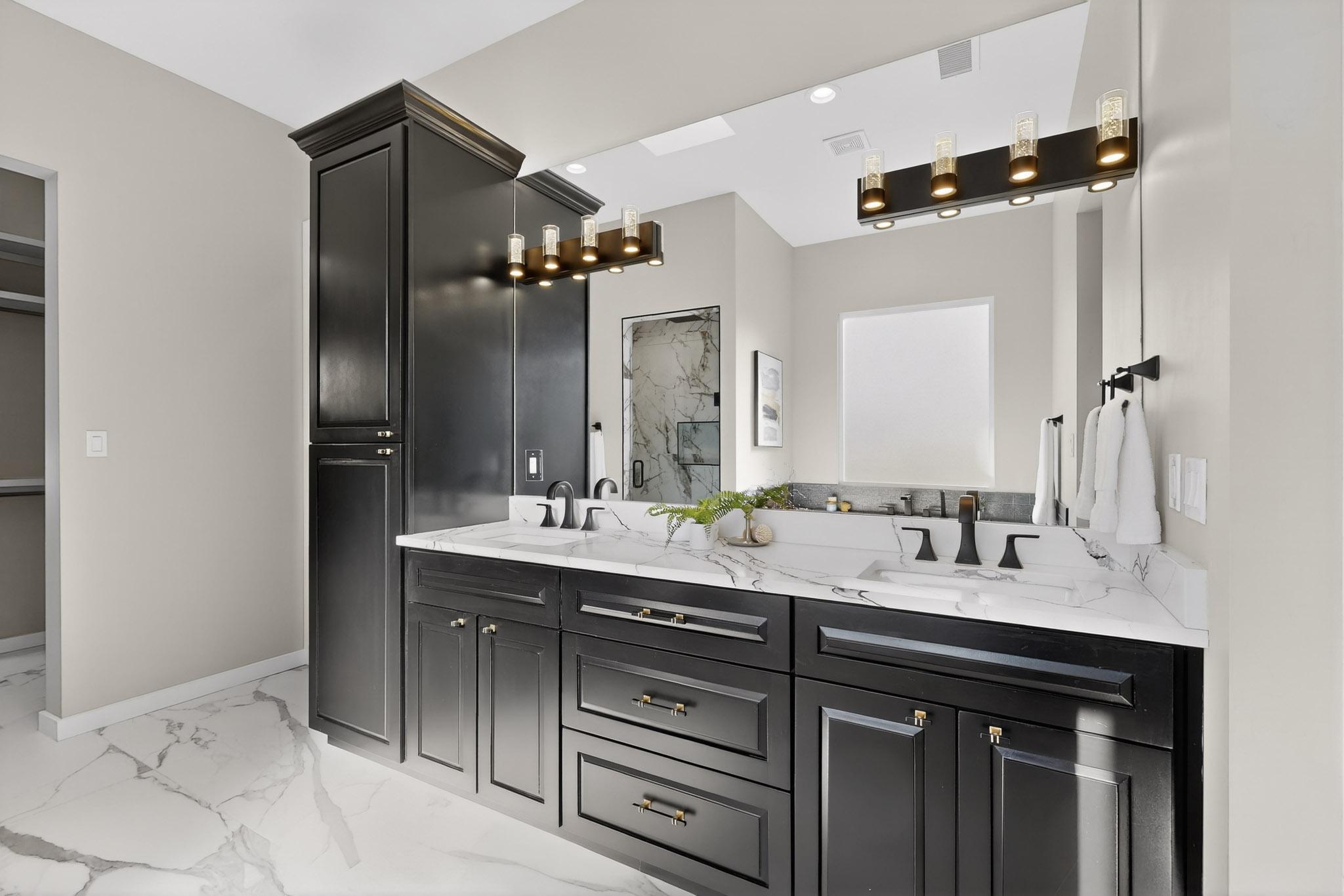 4504 Topaz Avenue NW