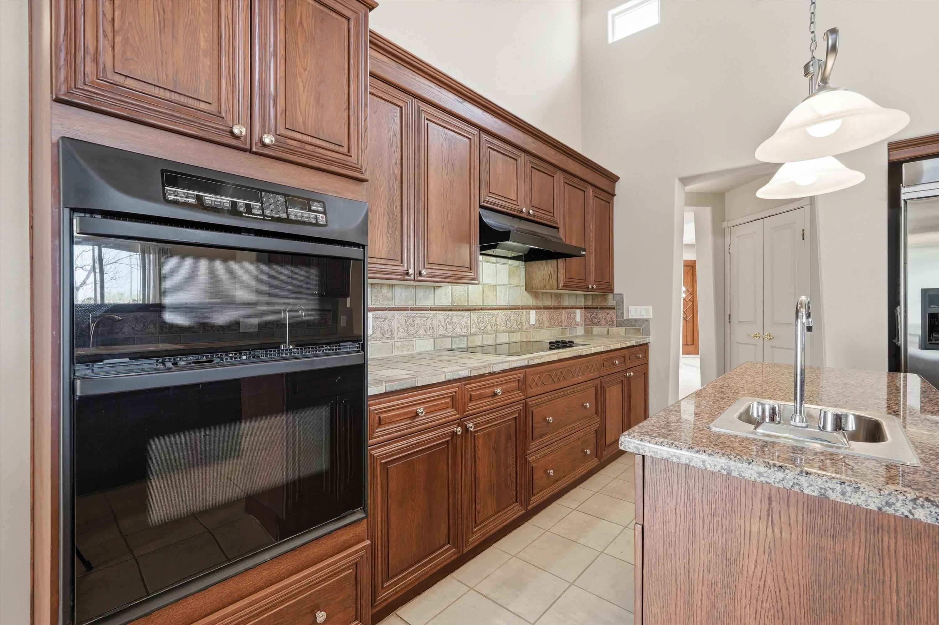 7009 E Starshine Street NE