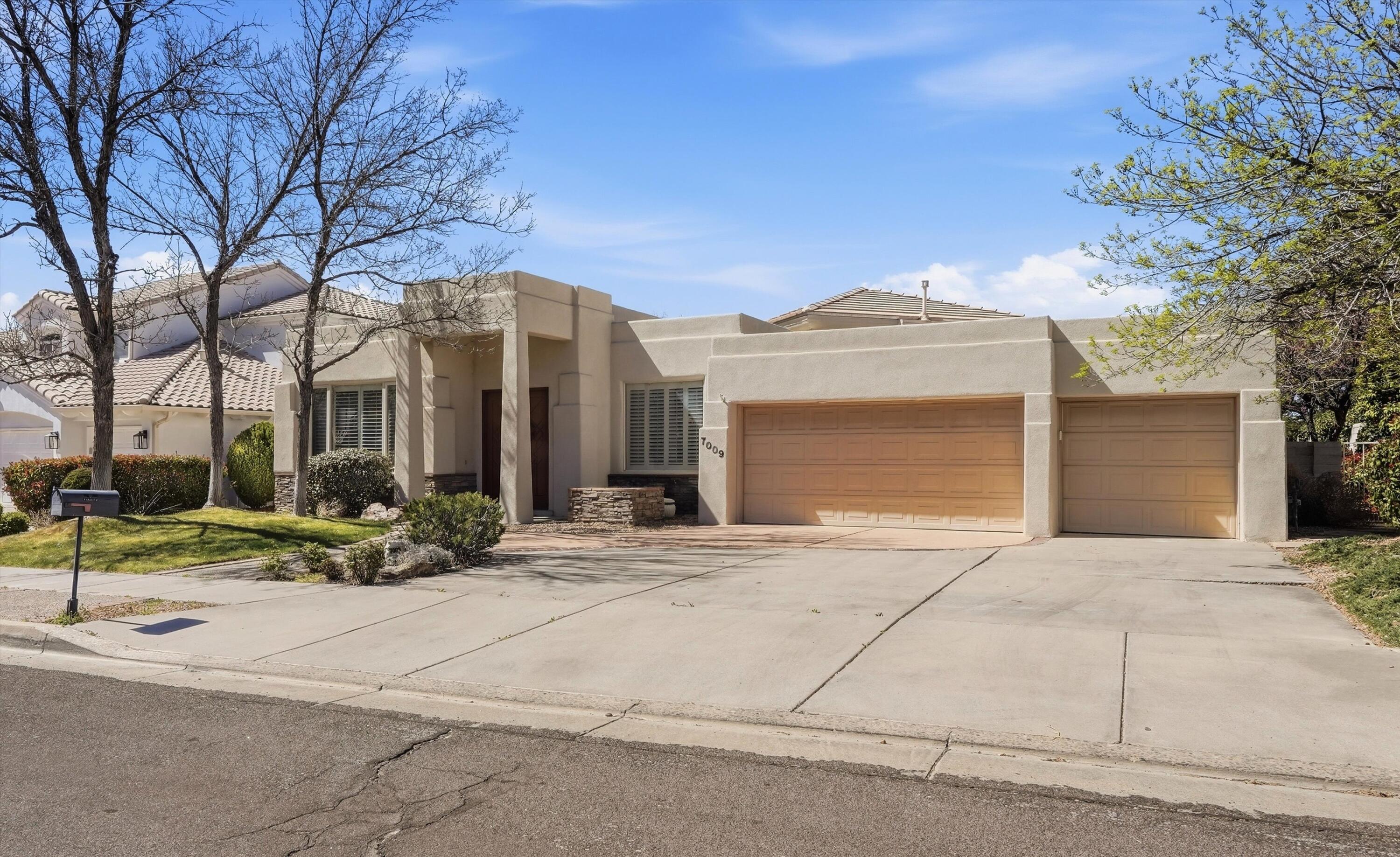 7009 E Starshine Street NE