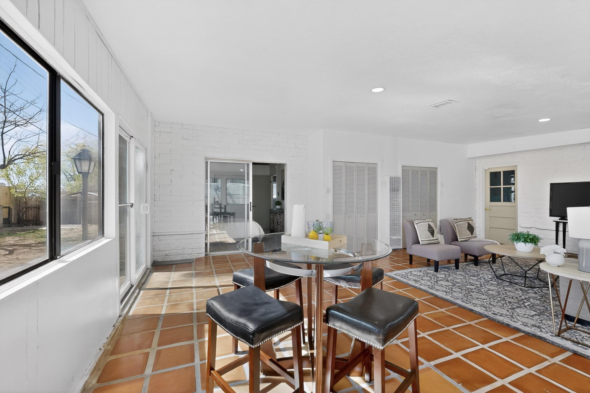 1114 Elizabeth Street NE