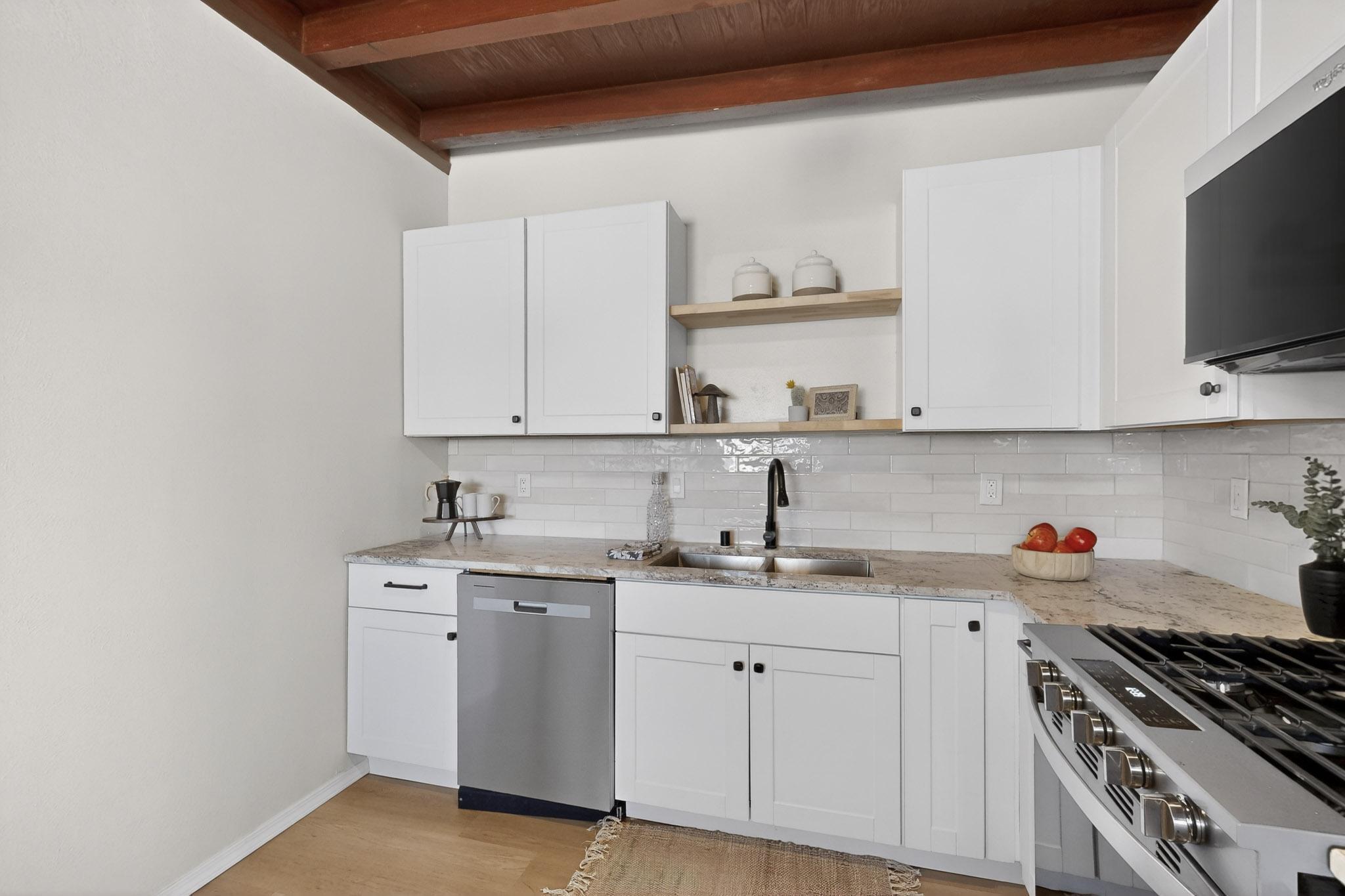 1114 Elizabeth Street NE