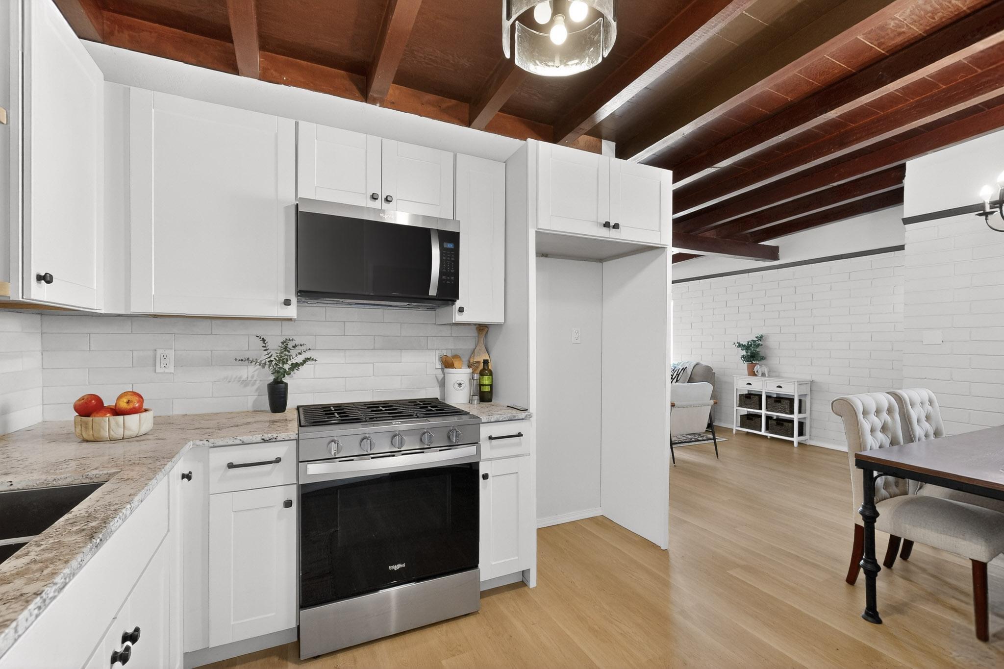 1114 Elizabeth Street NE