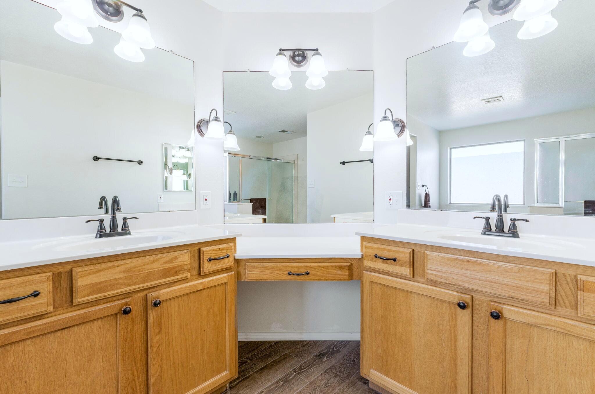 200 Aldaba Circle NE