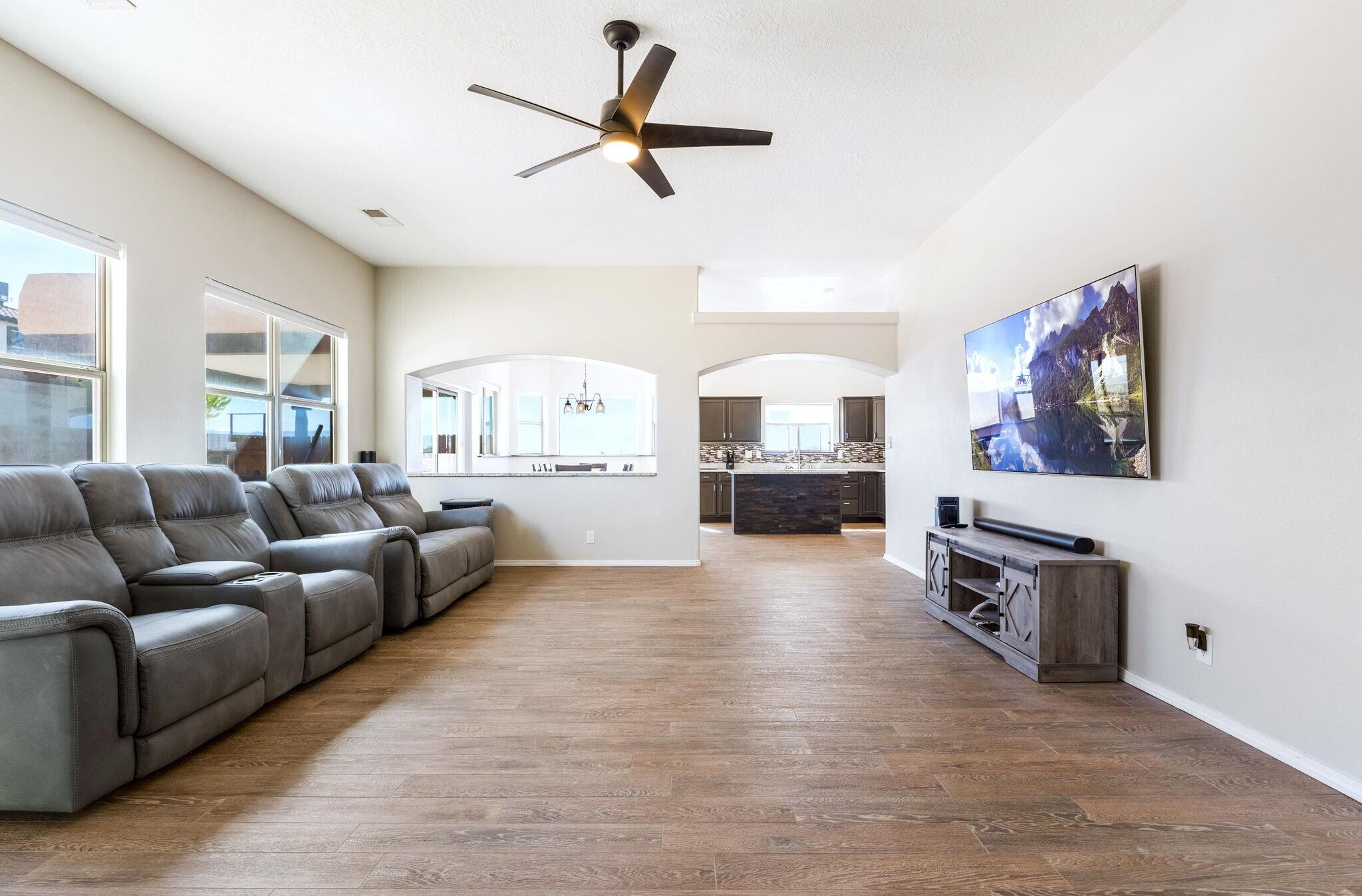 200 Aldaba Circle NE