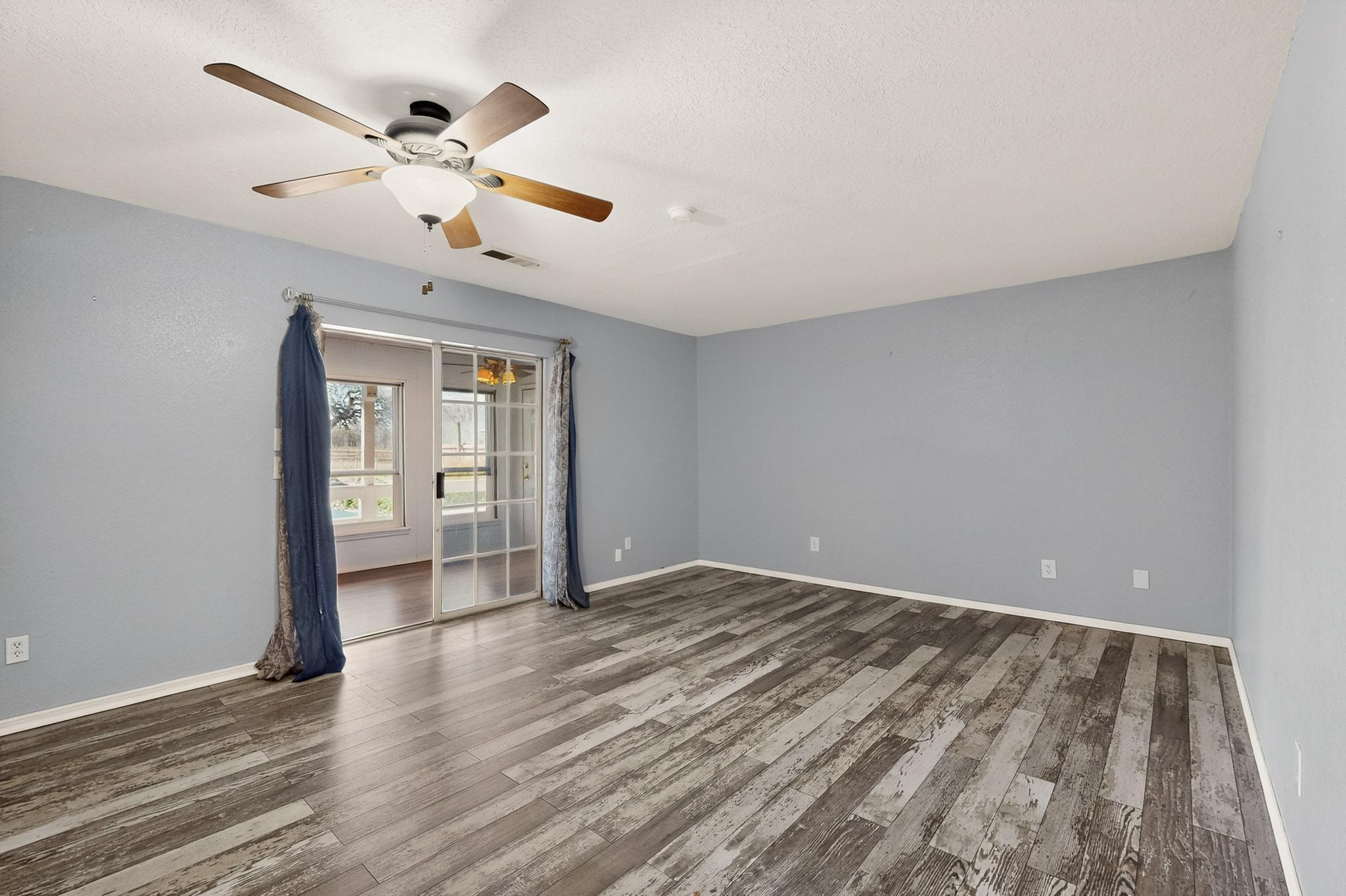 355 Esperanza Drive