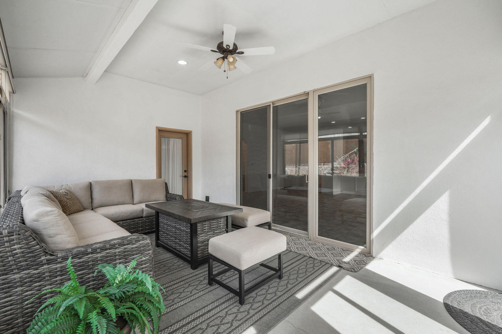 935 Palo Alto Court